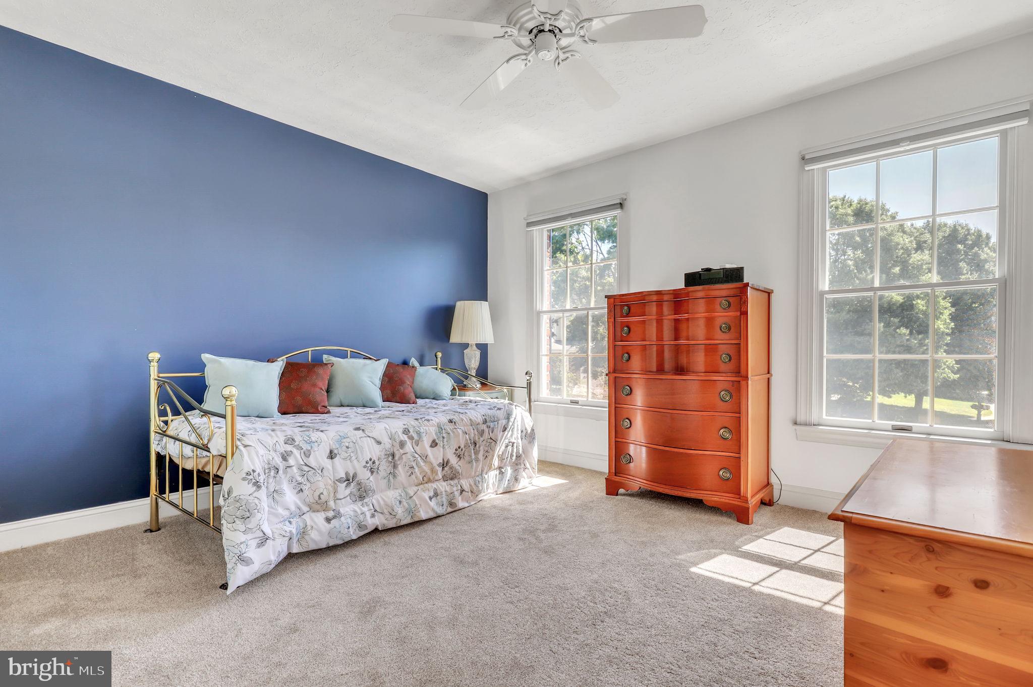 SEMINARY OVERLOOK - Residential