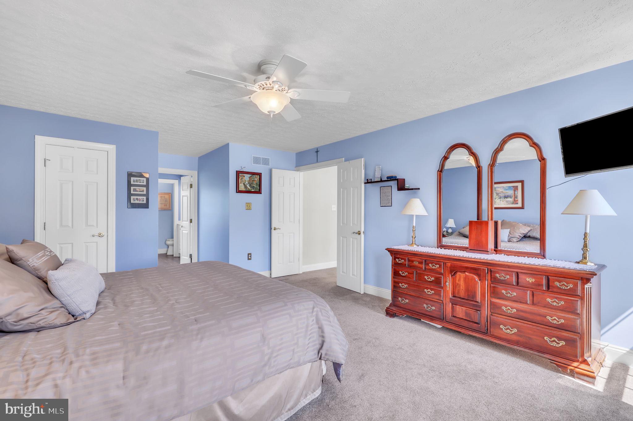 SEMINARY OVERLOOK - Residential