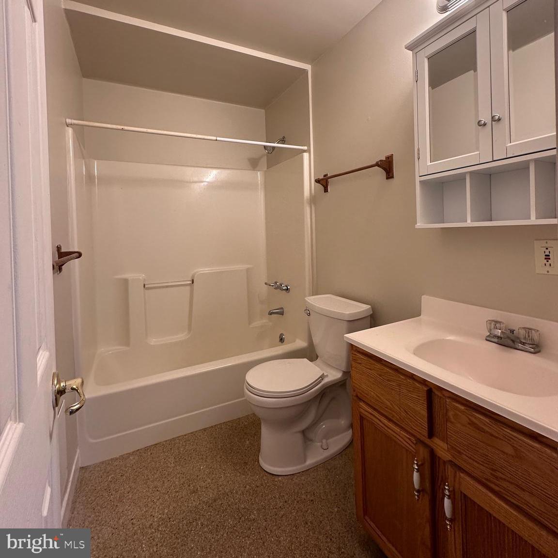 CHESAPEAKE RANCH ESTATES - Residential Lease