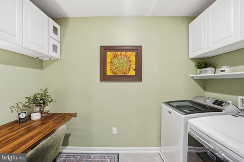 Tiny photo for 35623 Pine Needle Lane, LOCUST GROVE, VA 22508 (MLS # VAOR2013562)