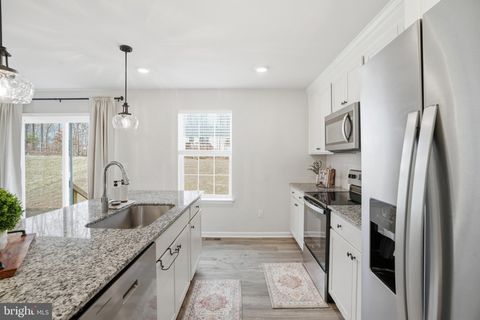 Tiny photo for 35623 Pine Needle Lane, LOCUST GROVE, VA 22508 (MLS # VAOR2013562)