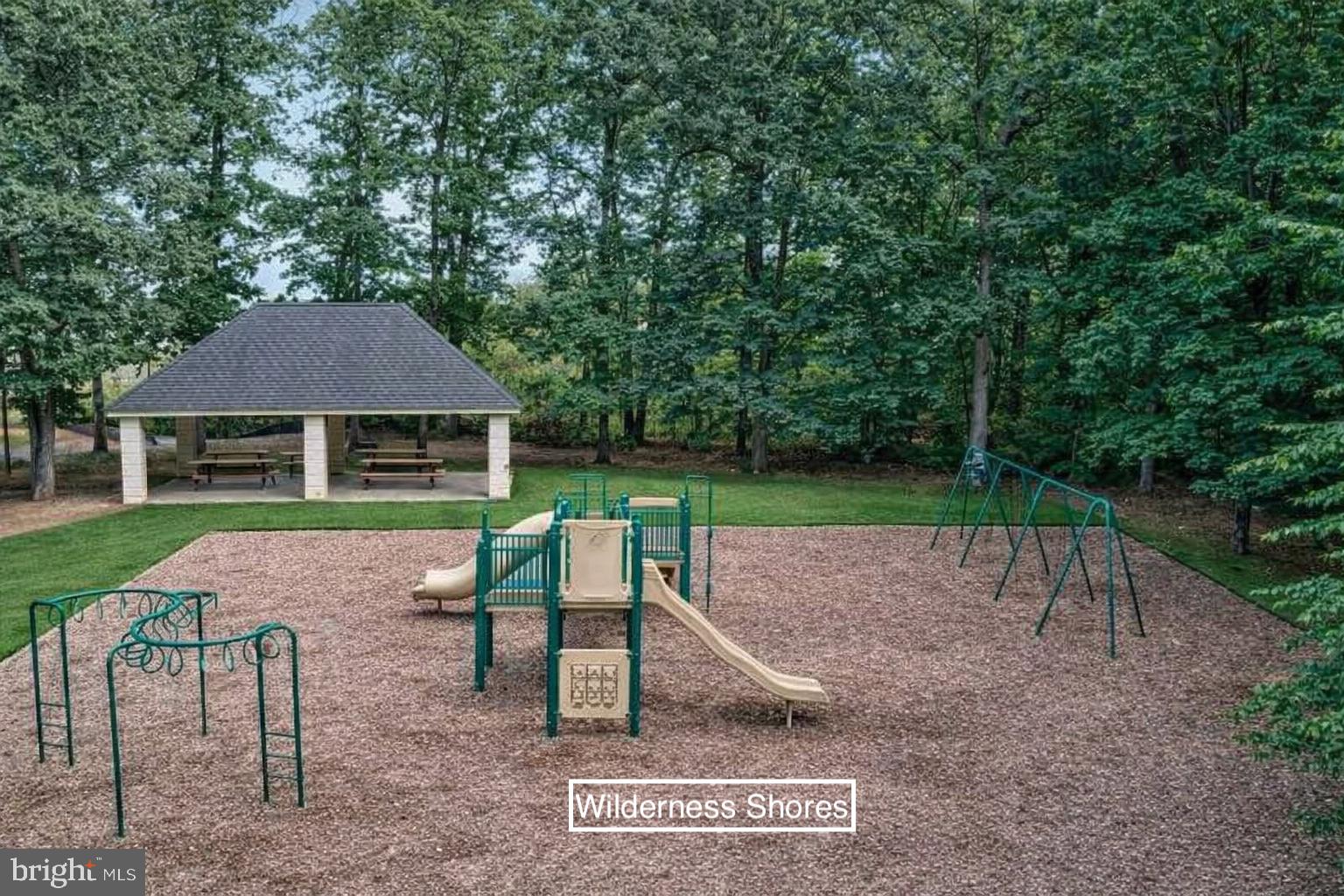 WILDERNESS SHORES - Residential