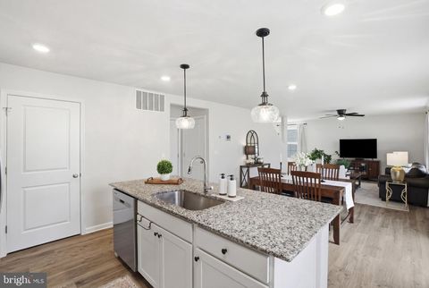 Tiny photo for 35623 Pine Needle Lane, LOCUST GROVE, VA 22508 (MLS # VAOR2013562)