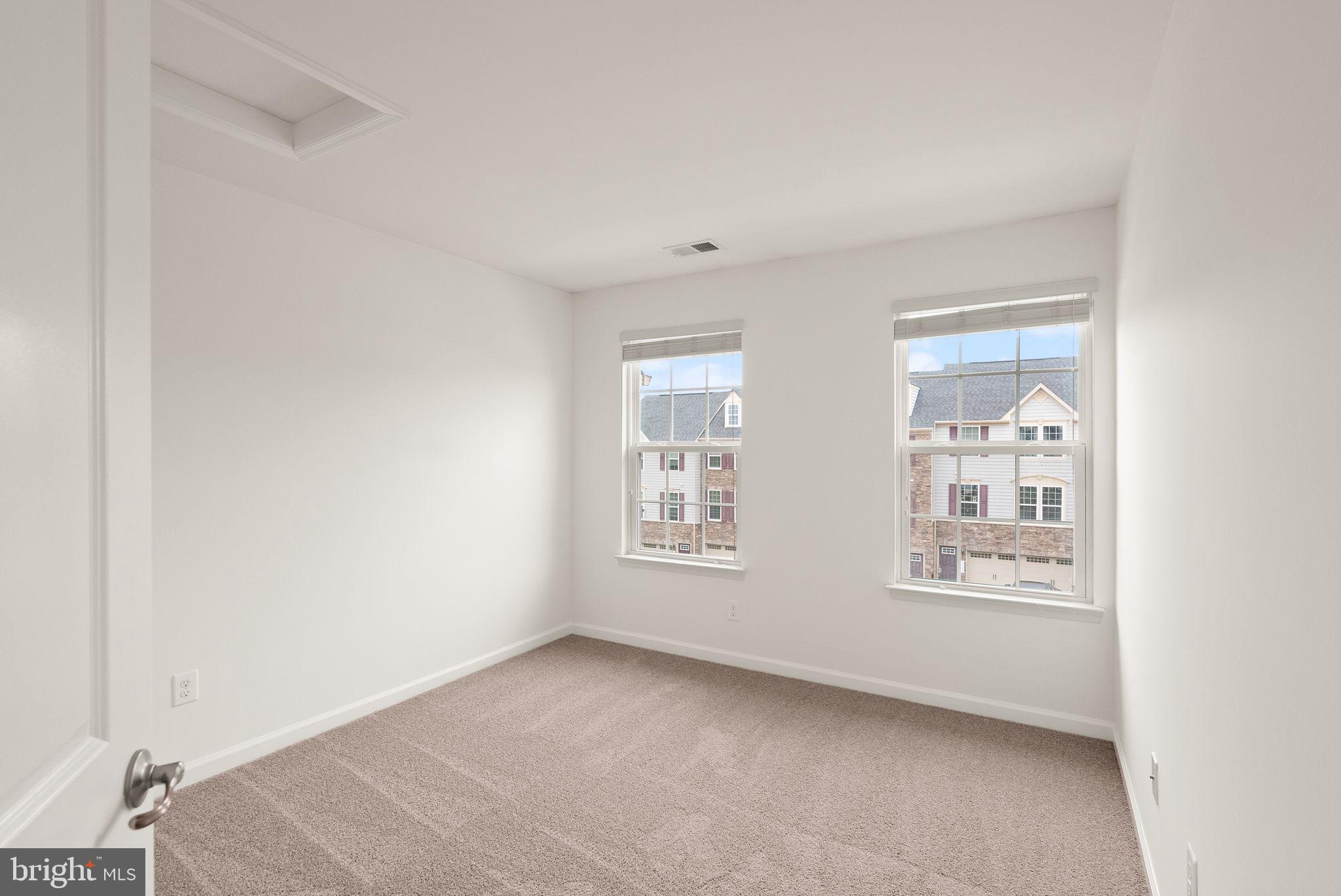 WENTWORTH GREEN - Residential