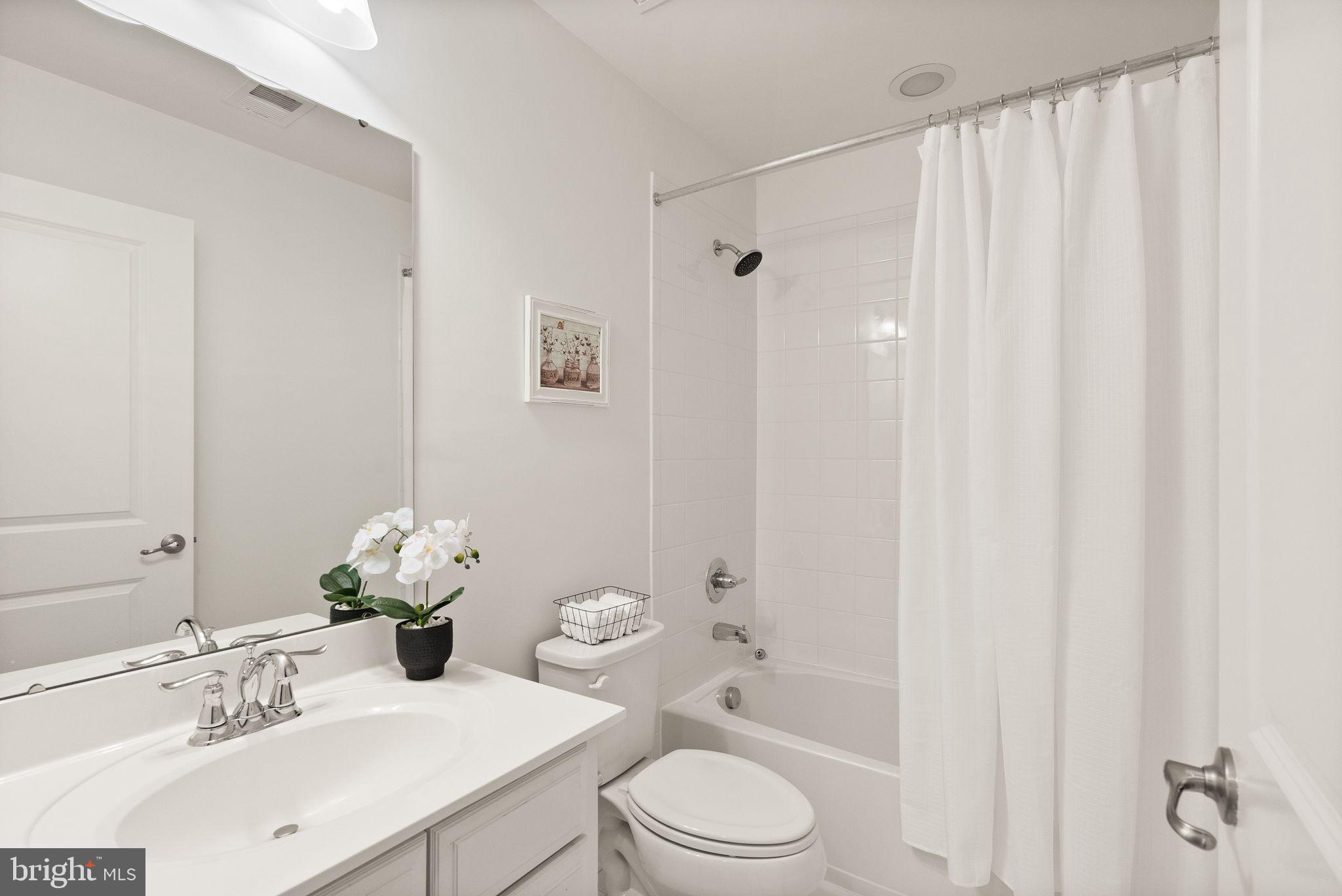 WENTWORTH GREEN - Residential