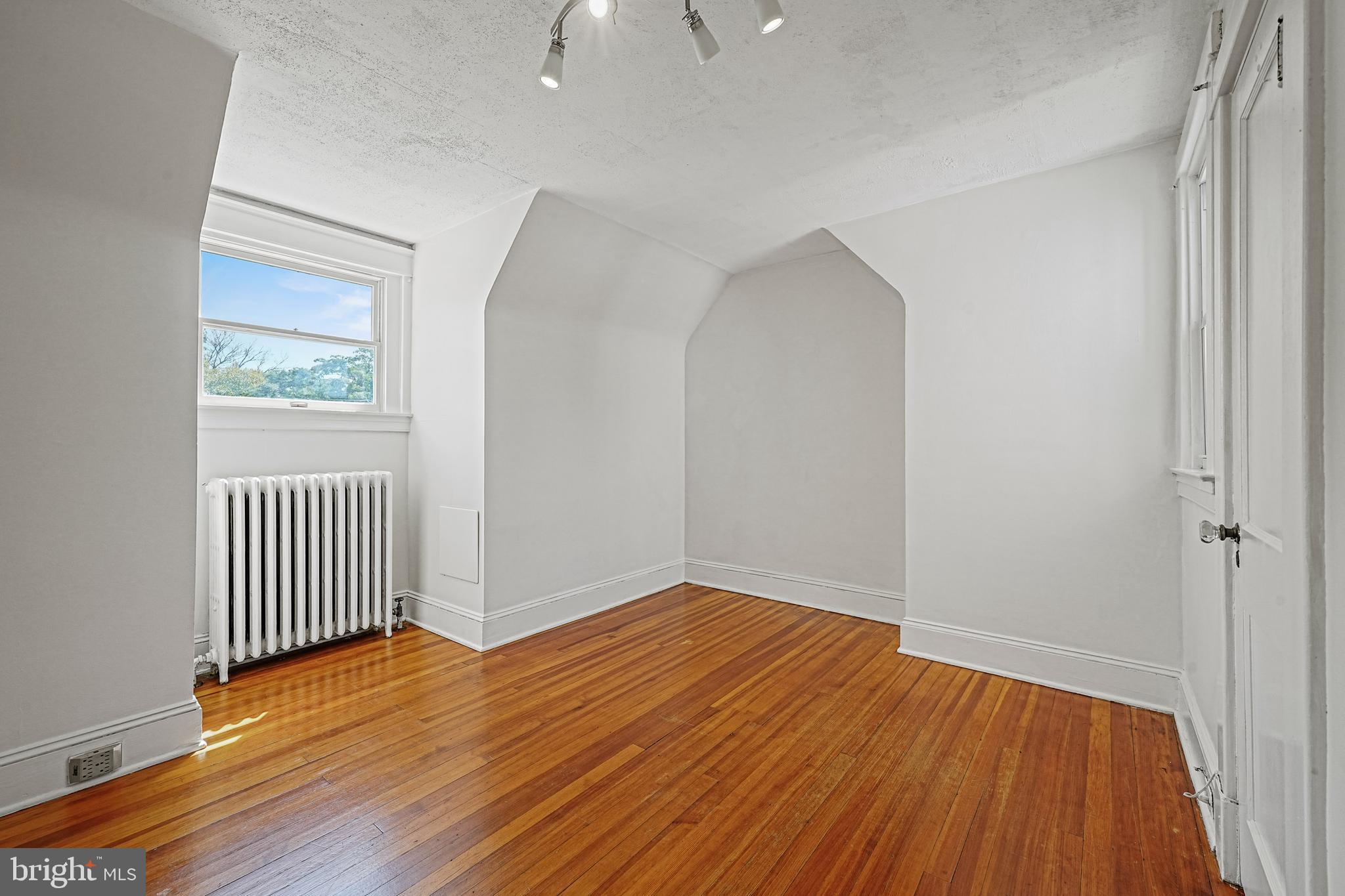 GWYNN OAK - Residential