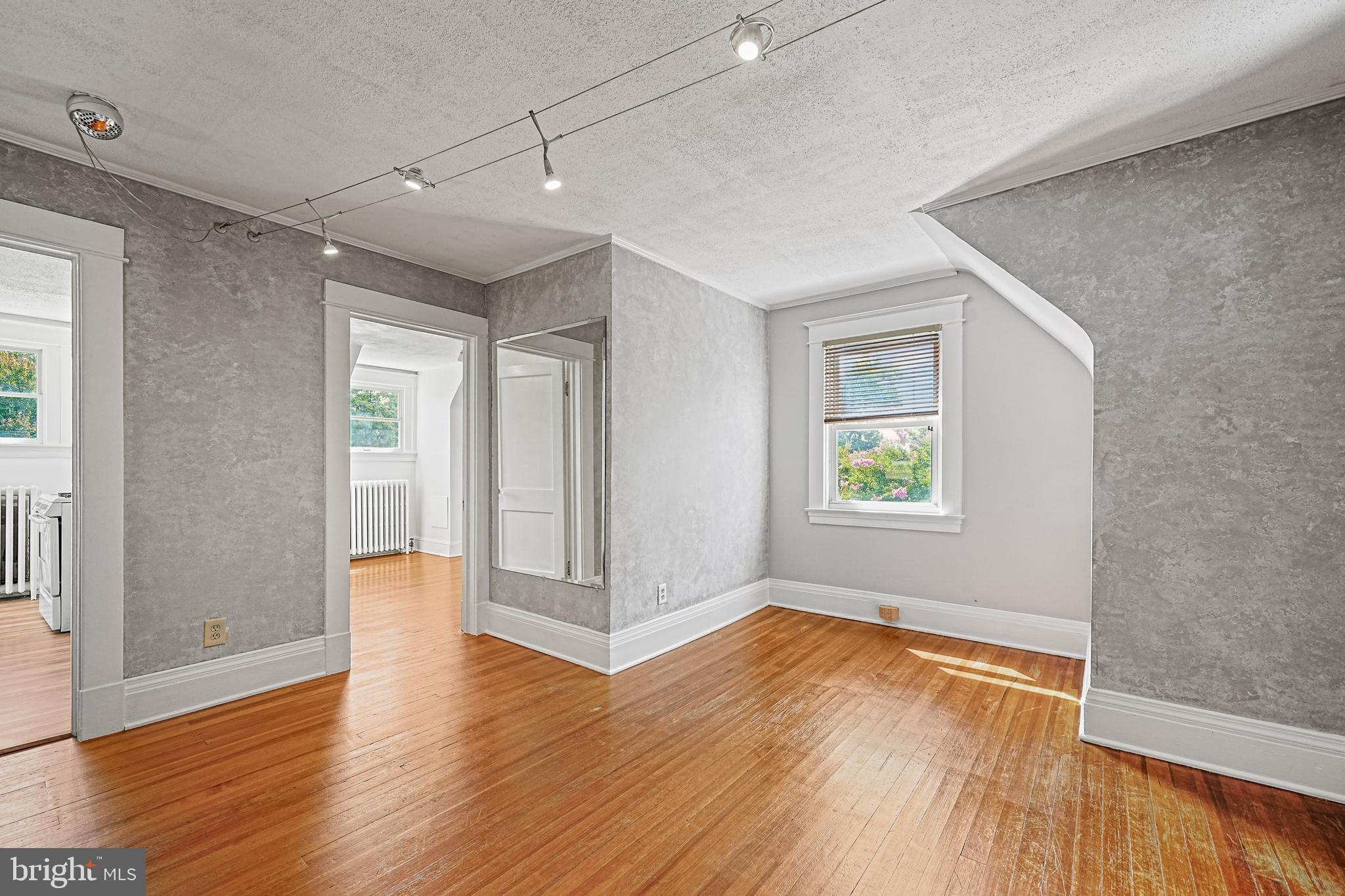 GWYNN OAK - Residential