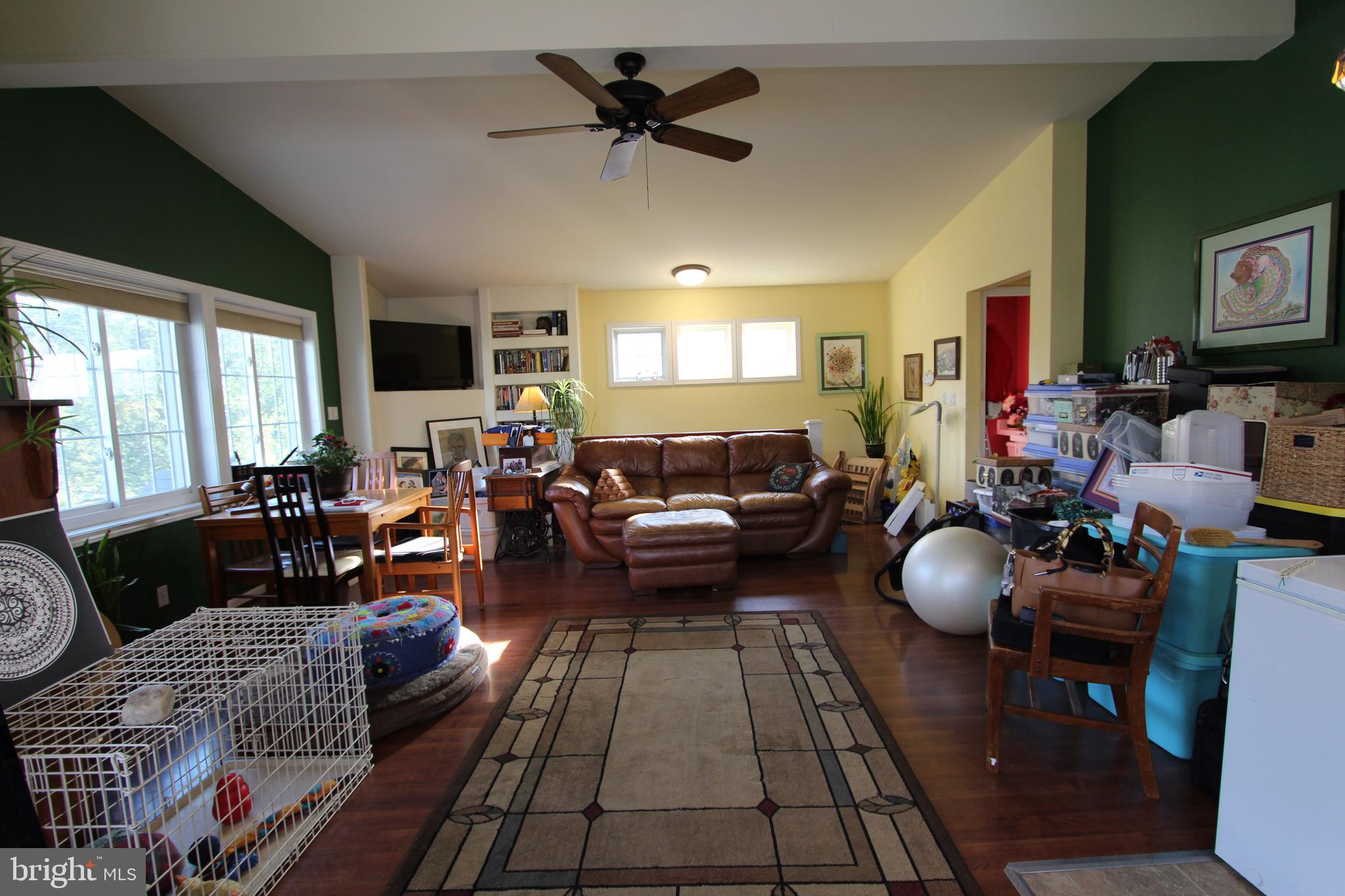 NEW COLONY VILLAGE - Residential