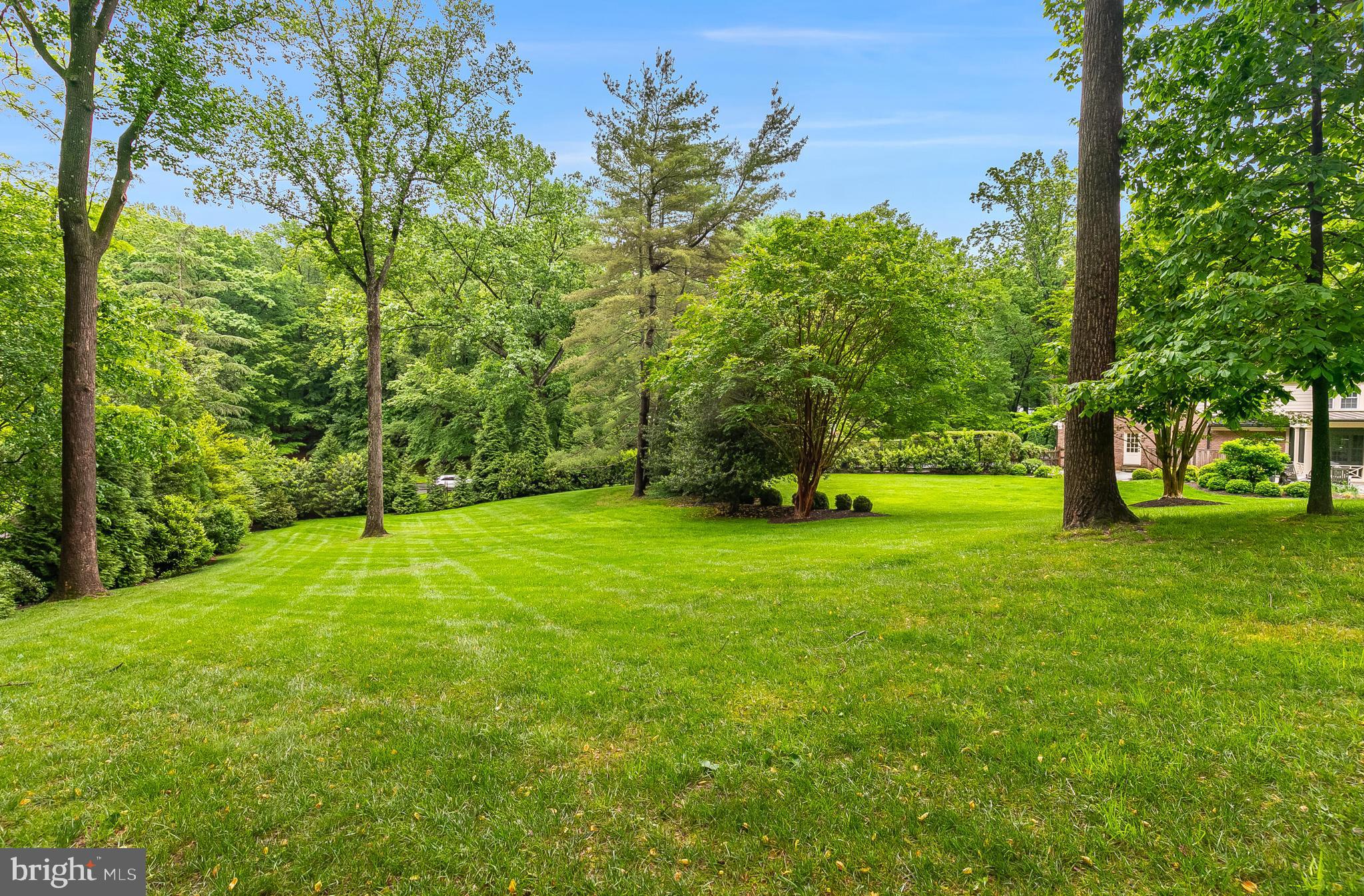 10900 PLEASANT HILL DRIVE