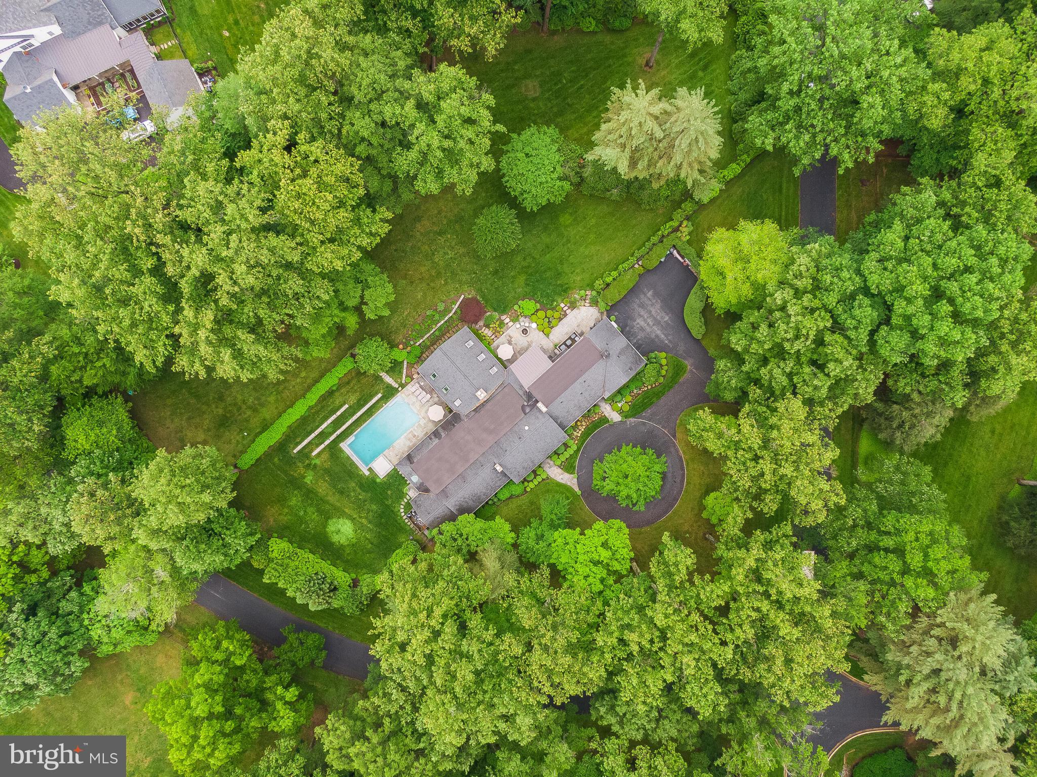 10900 PLEASANT HILL DRIVE