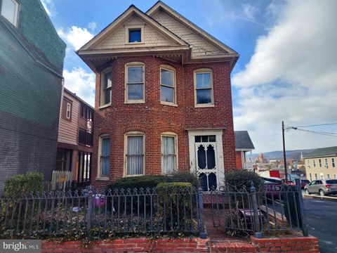 Photo of 116 Decatur Street, CUMBERLAND, MD 21502 (MLS # MDAL2014088)