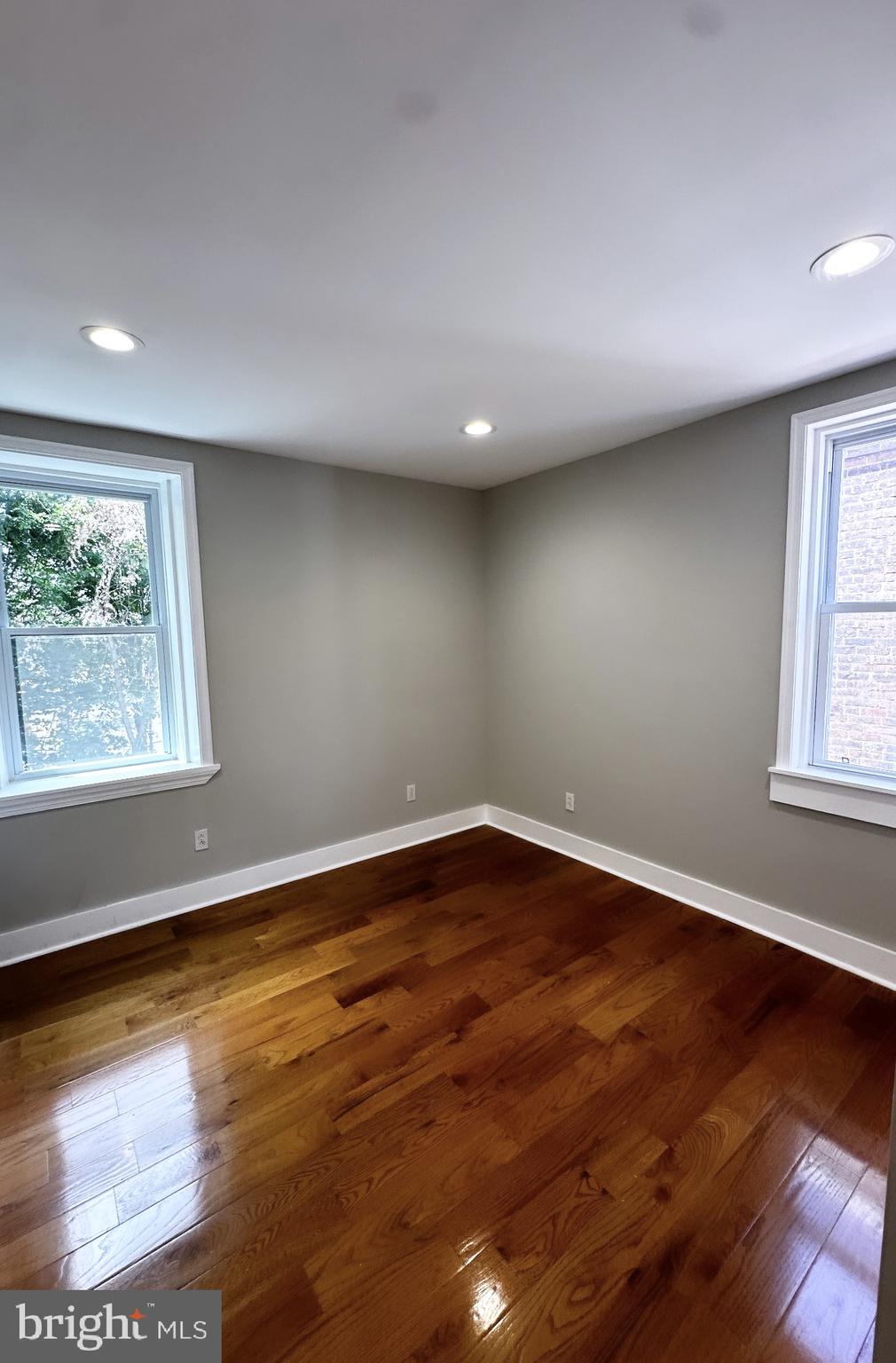 TEMPLE UNIVERSITY - Residential Lease