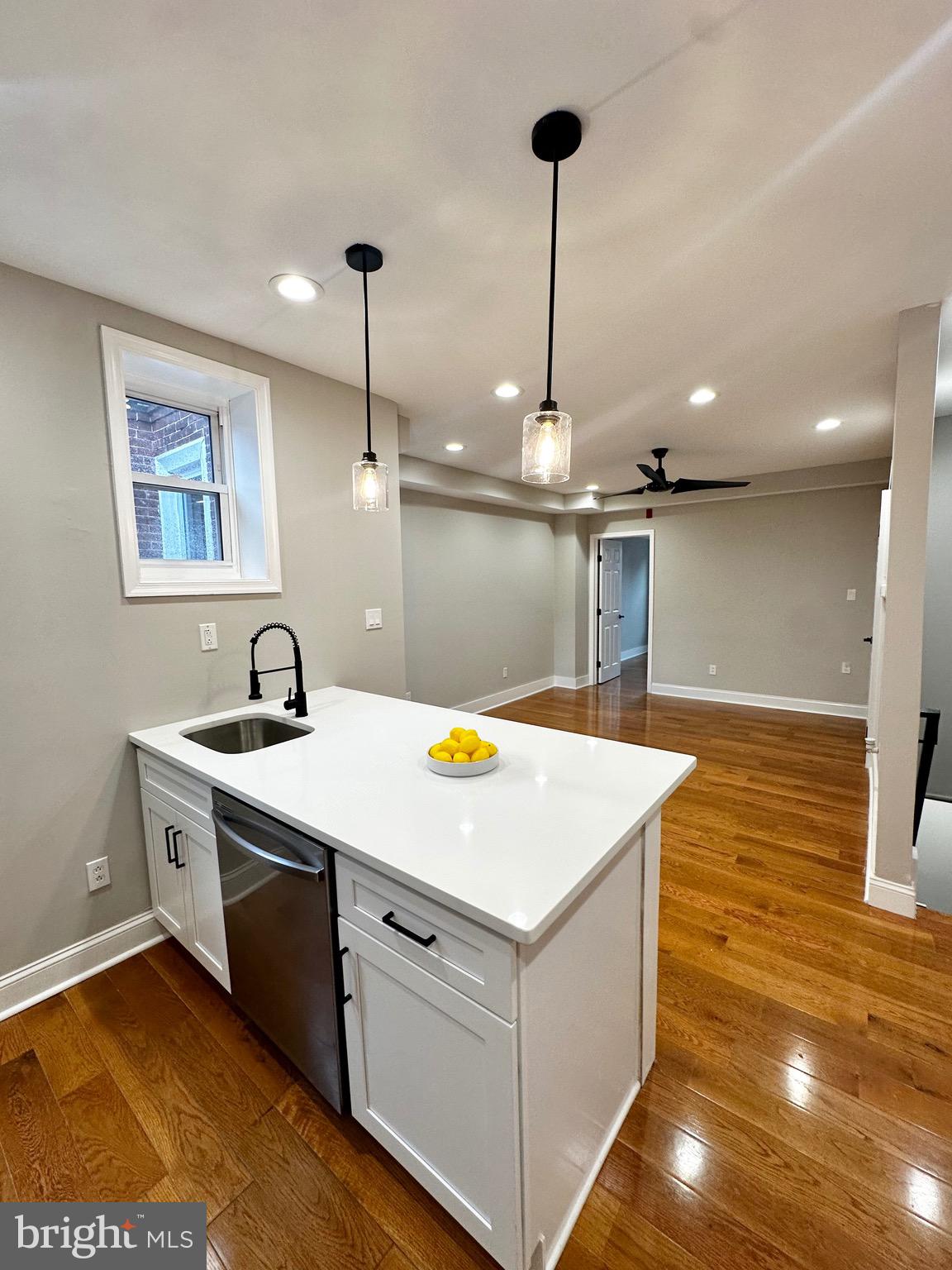 TEMPLE UNIVERSITY - Residential Lease