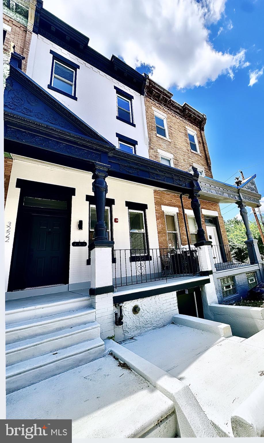 TEMPLE UNIVERSITY - Residential Lease