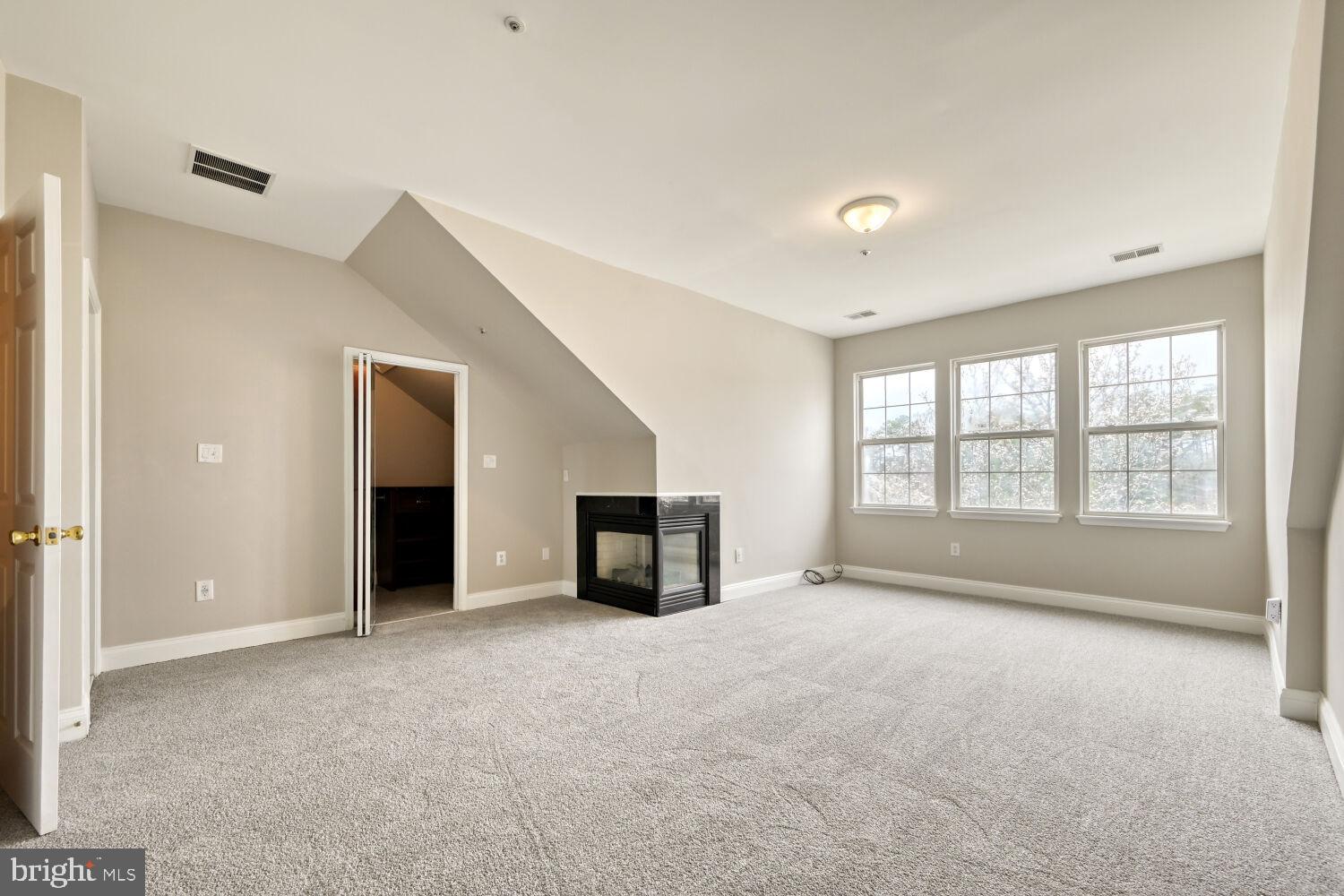 PINEY ORCHARD - Residential