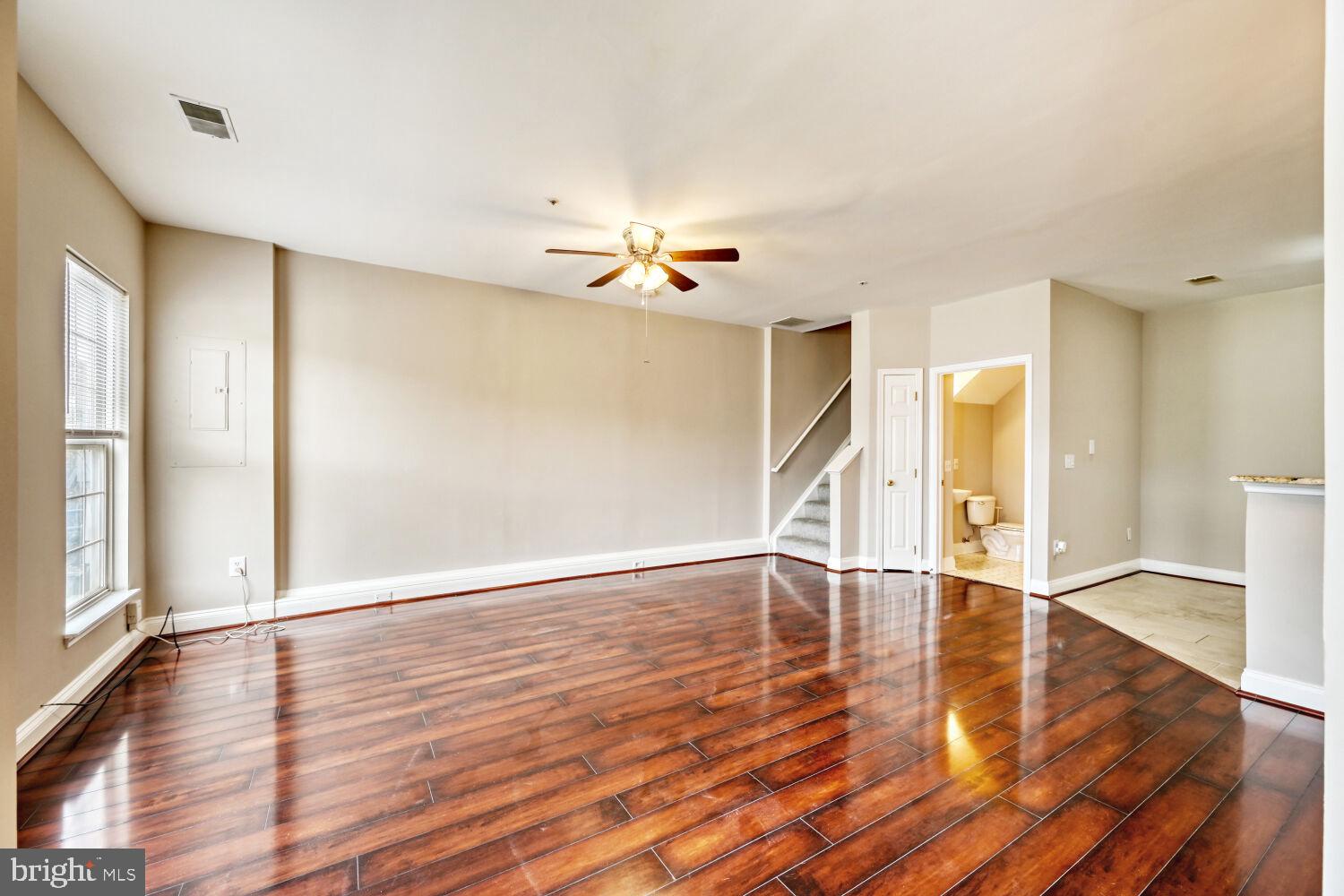 PINEY ORCHARD - Residential