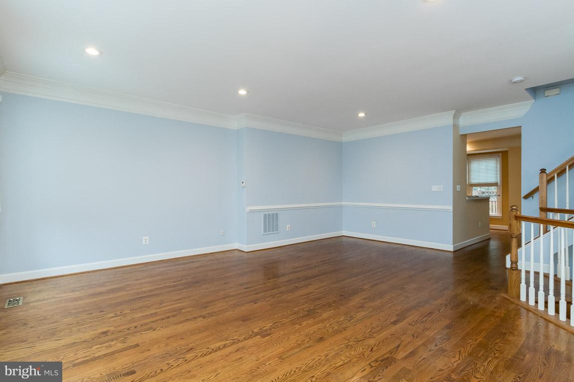 STONEGATE - Residential