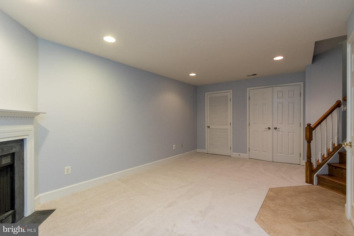 STONEGATE - Residential