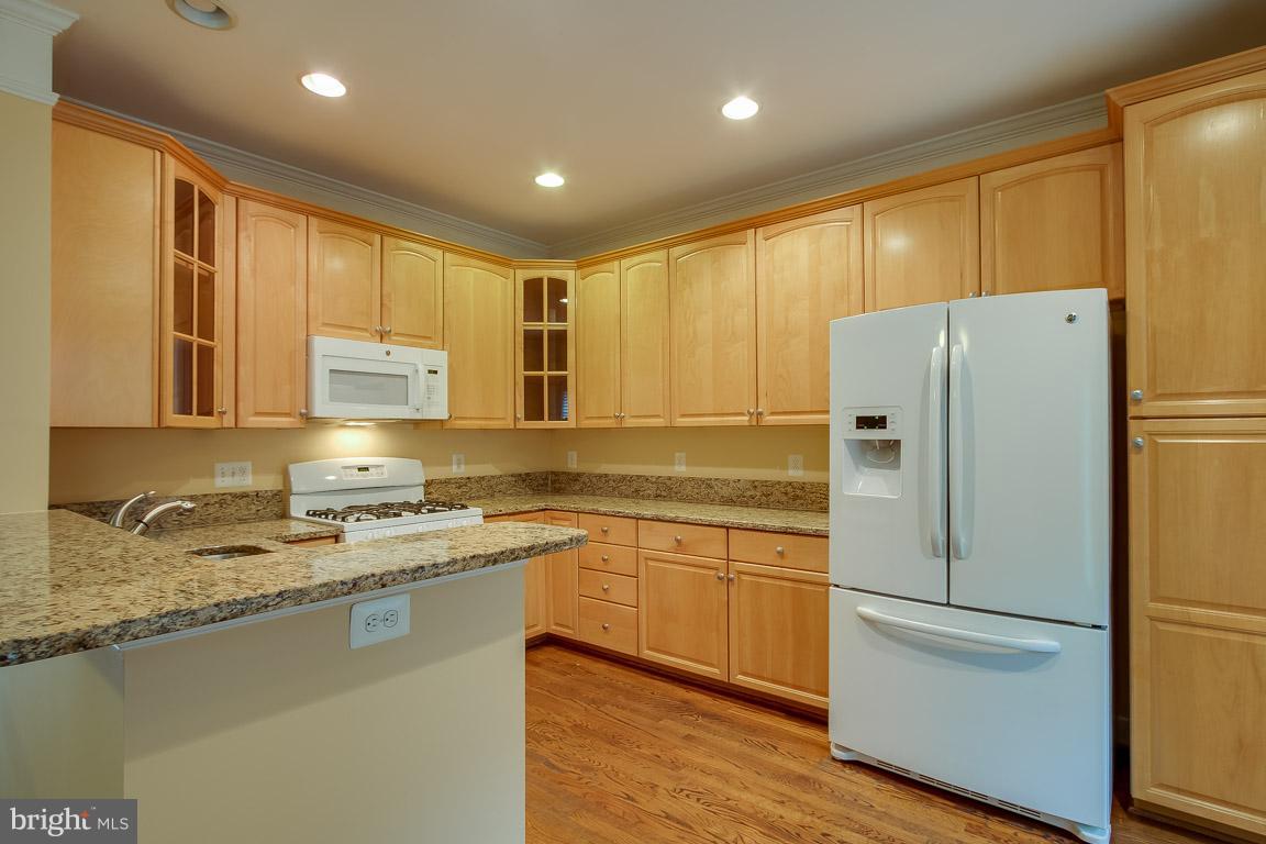 STONEGATE - Residential