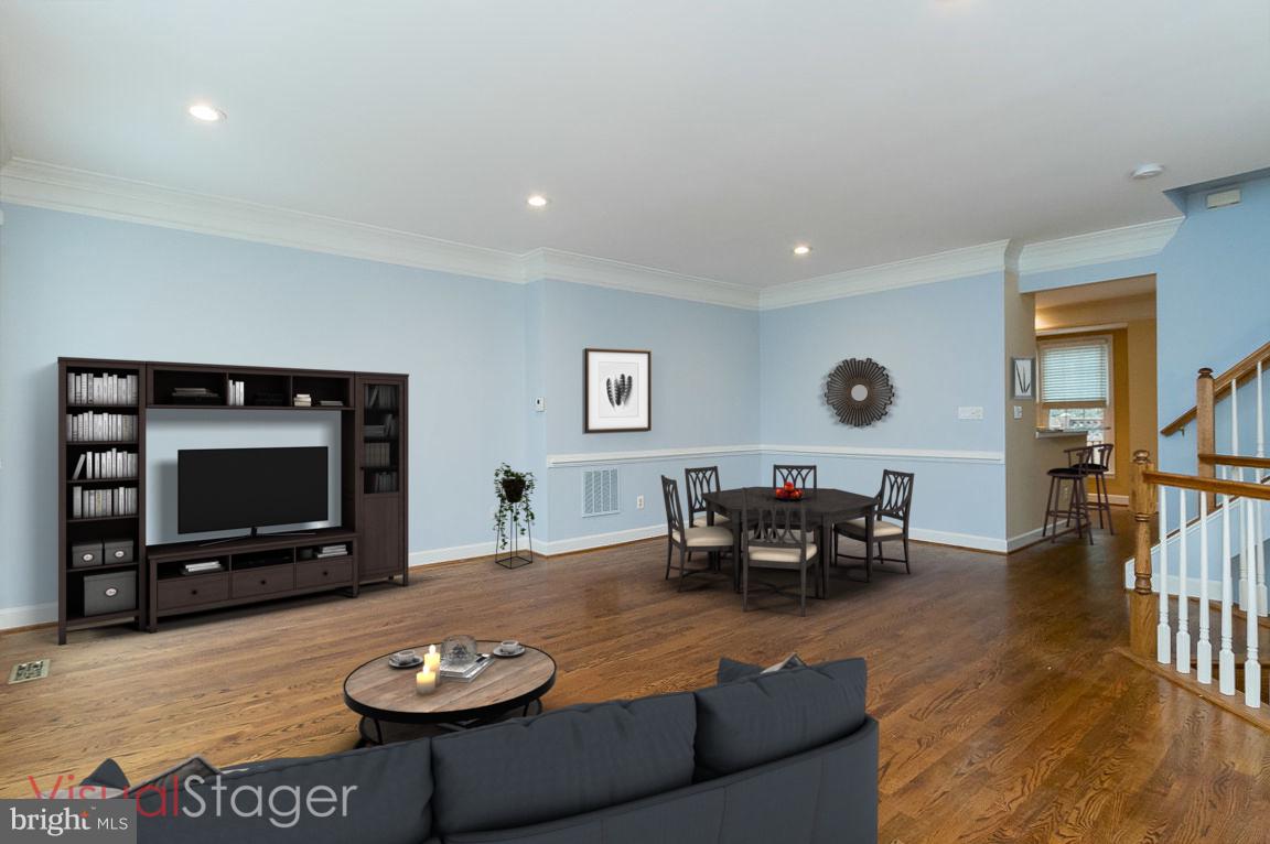 STONEGATE - Residential