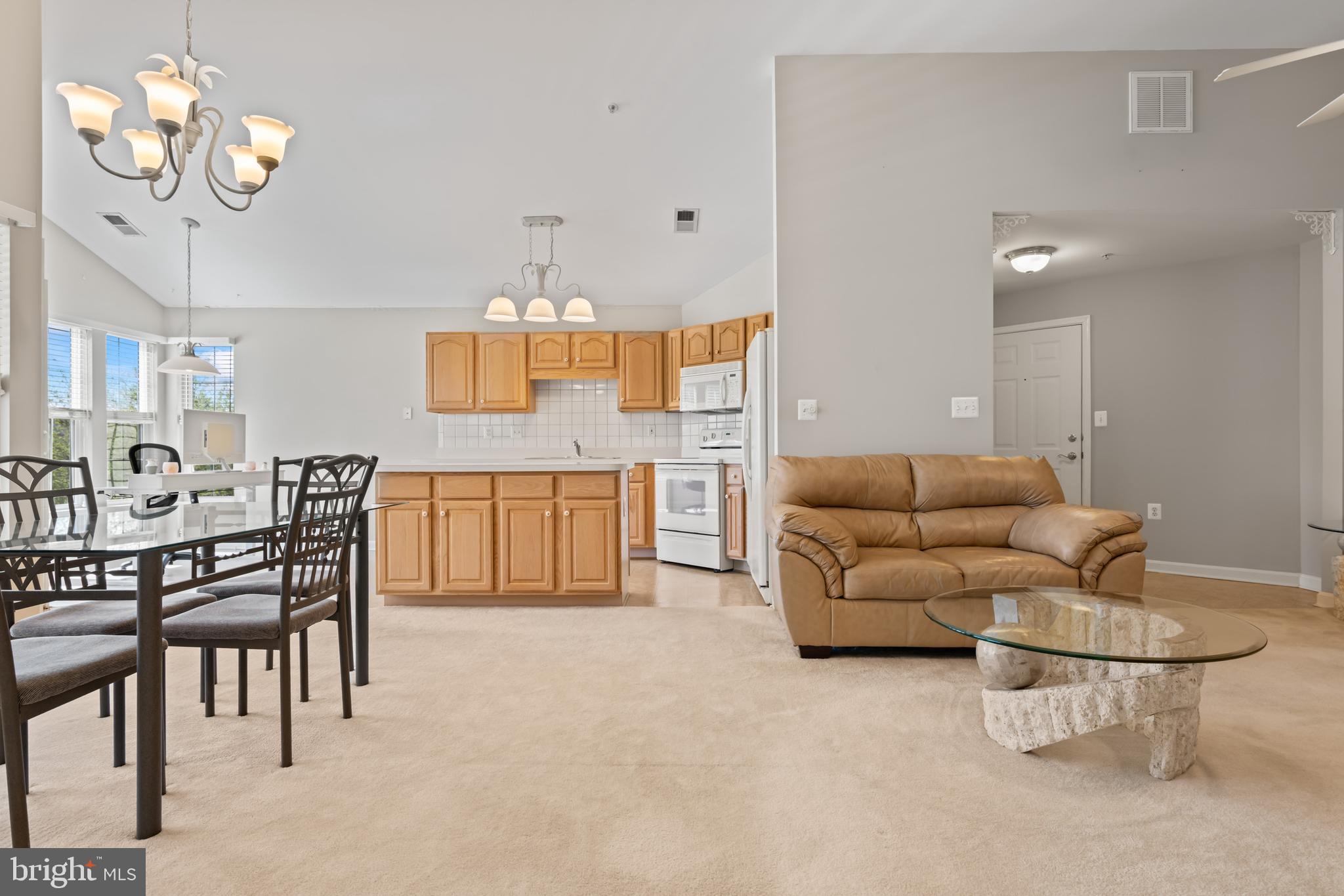 TAYLOR RIDGE CONDOMINIUMS - Residential