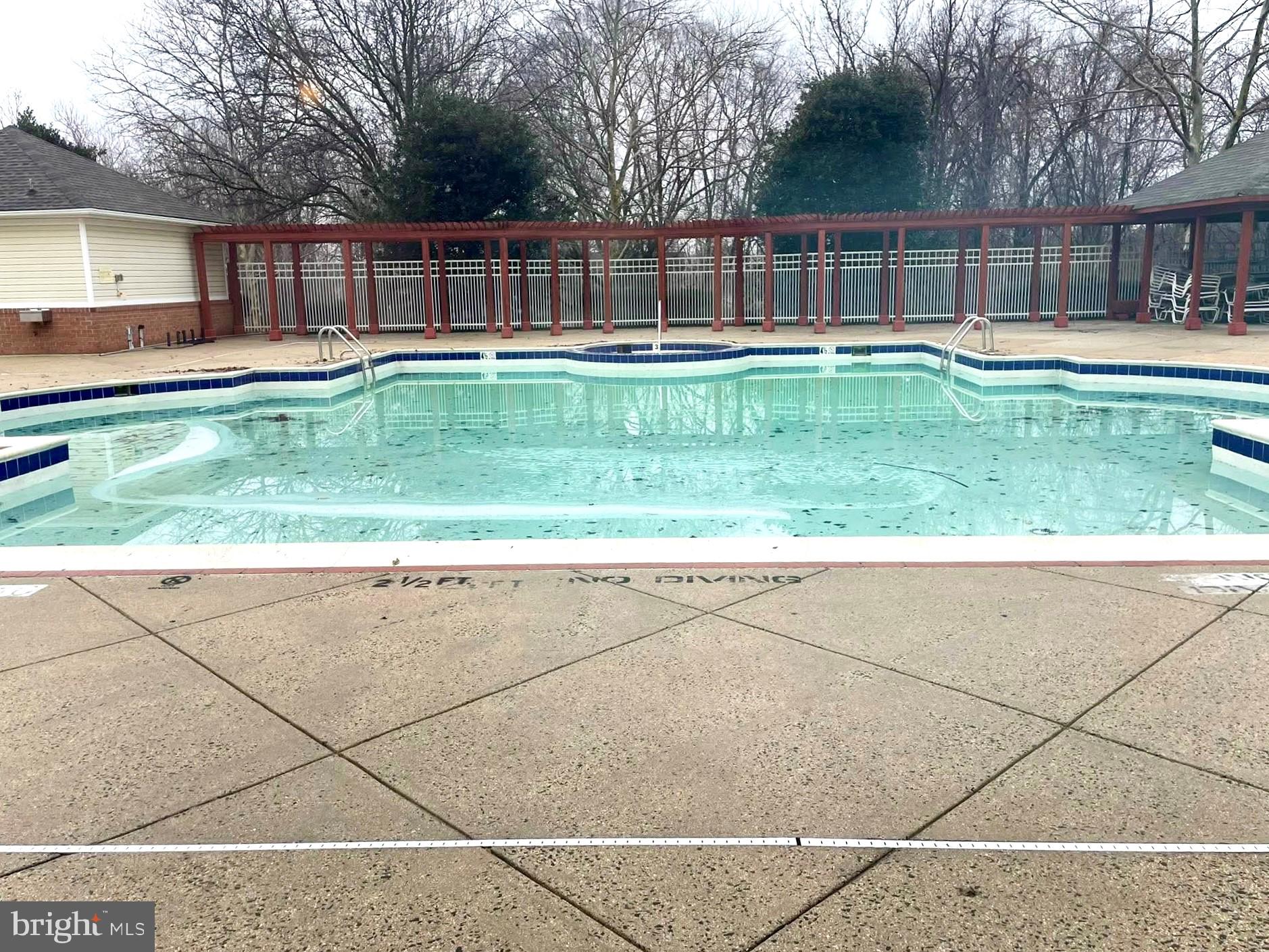 TAYLOR RIDGE CONDOMINIUMS - Residential