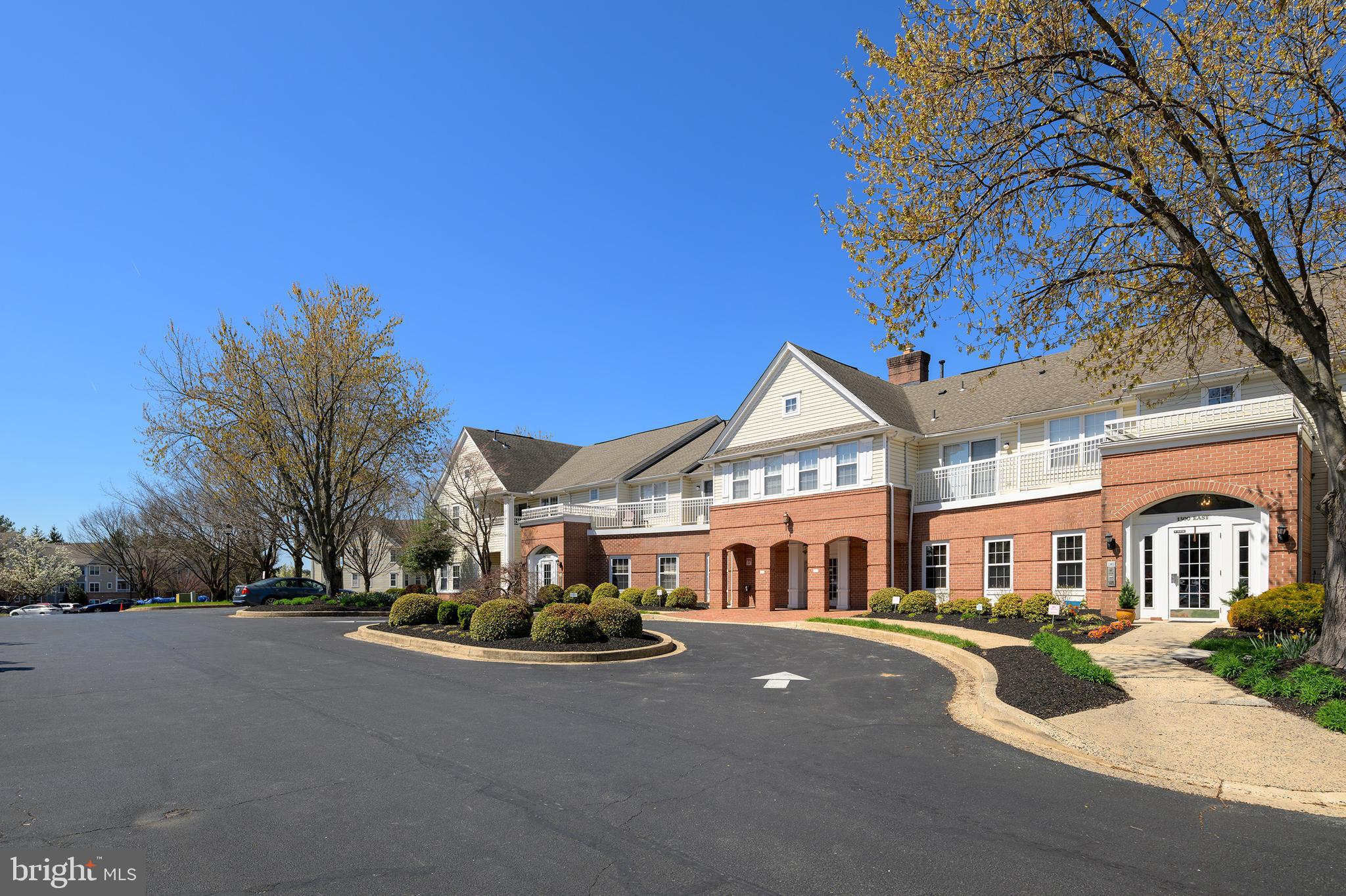 TAYLOR RIDGE CONDOMINIUMS - Residential