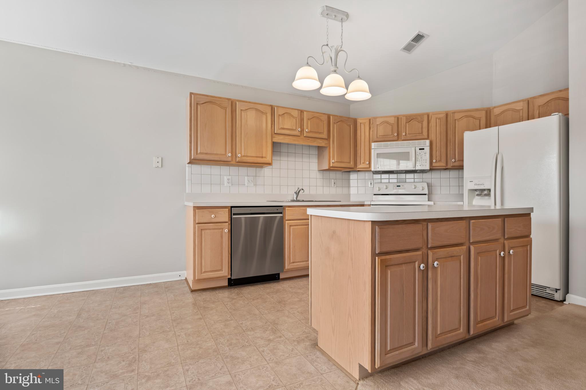 TAYLOR RIDGE CONDOMINIUMS - Residential