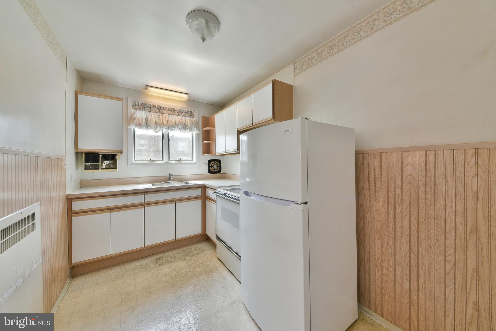 LAWNCREST - Residential