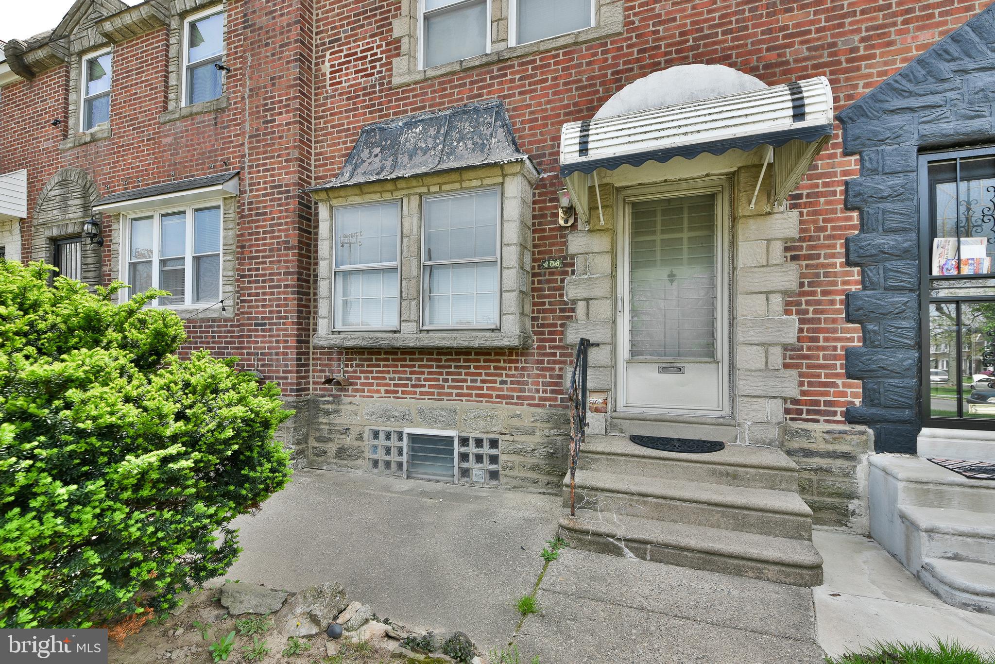 LAWNCREST - Residential