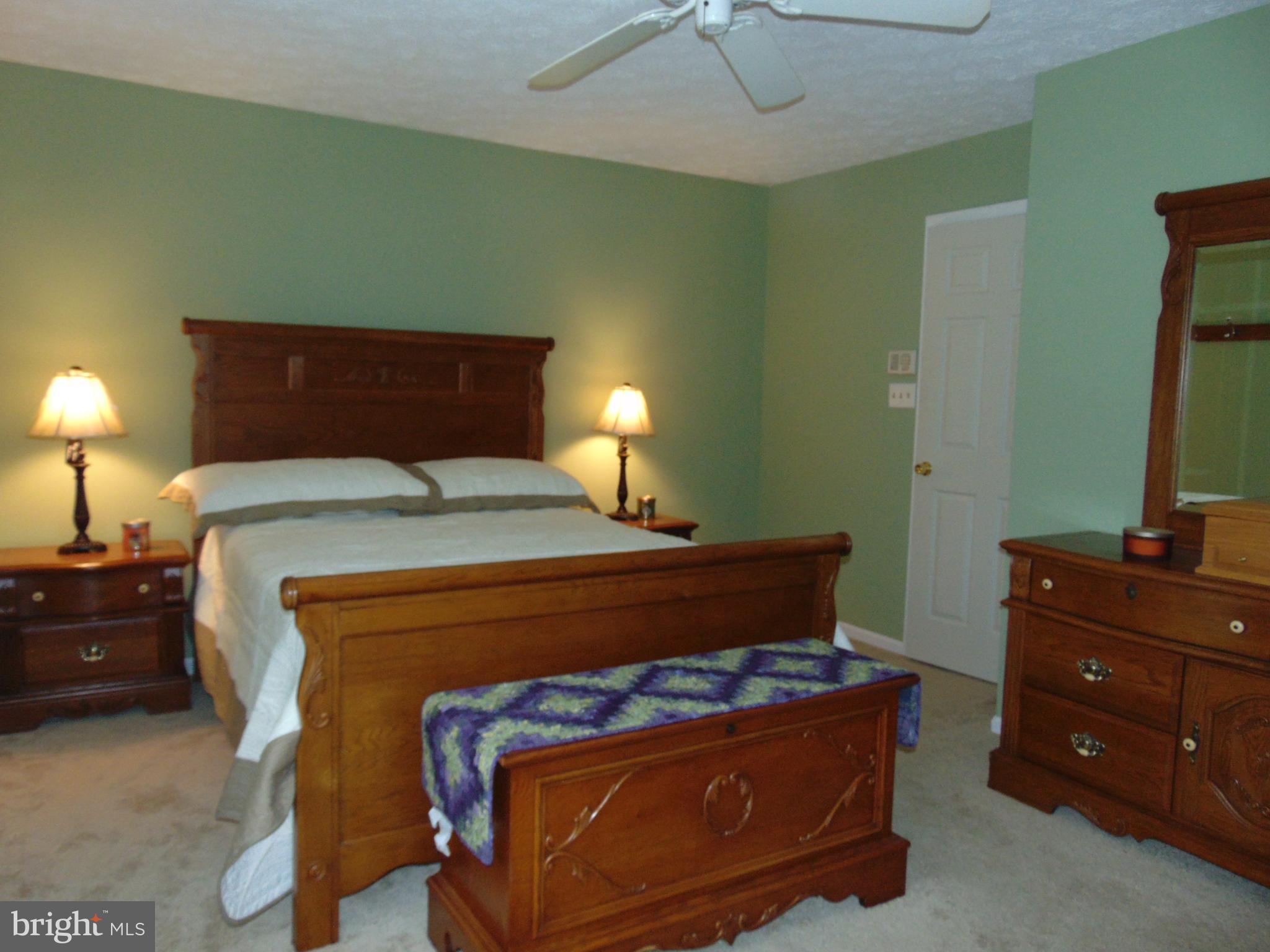 BELNECK SQUARE - Residential