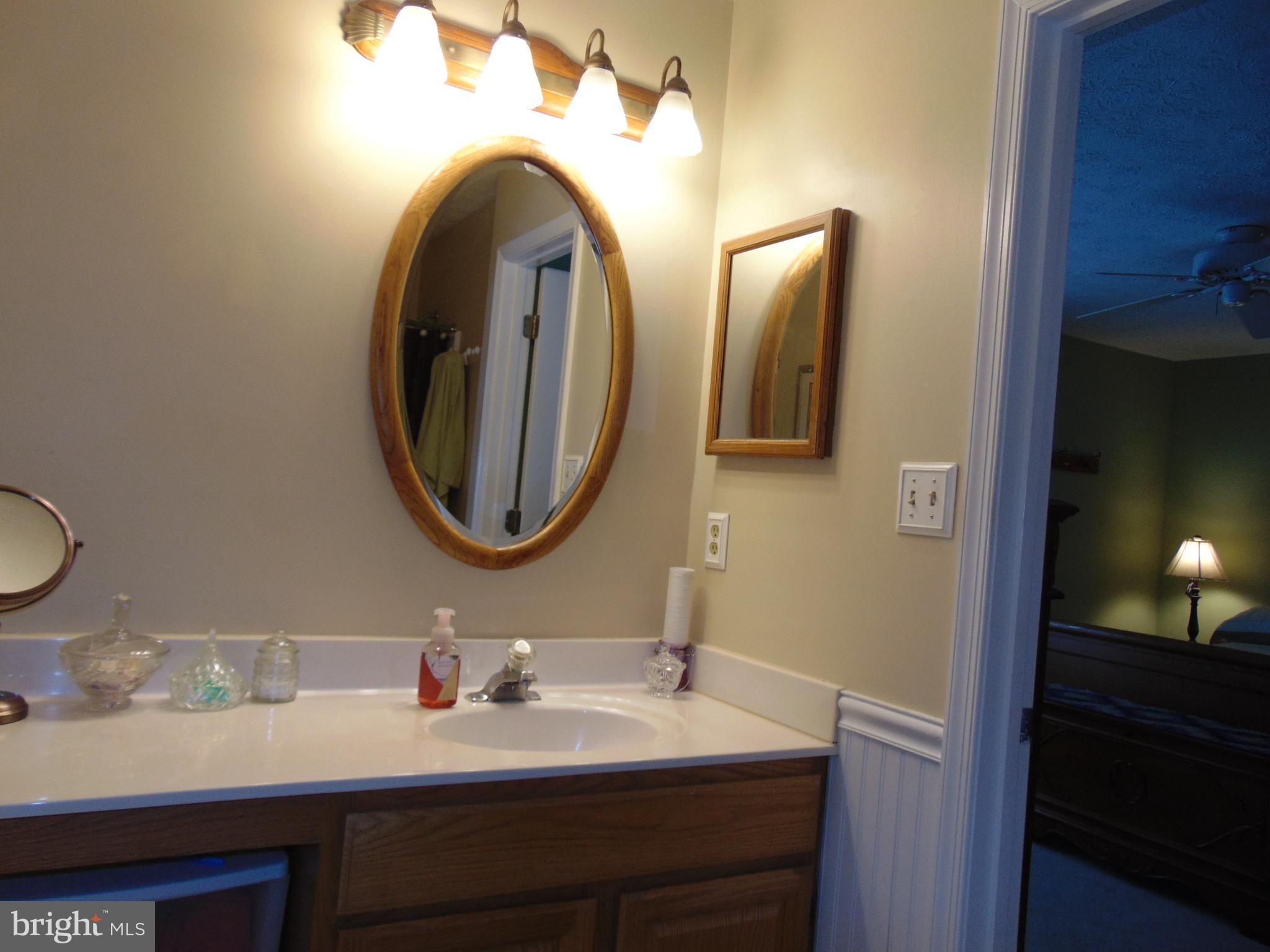 BELNECK SQUARE - Residential