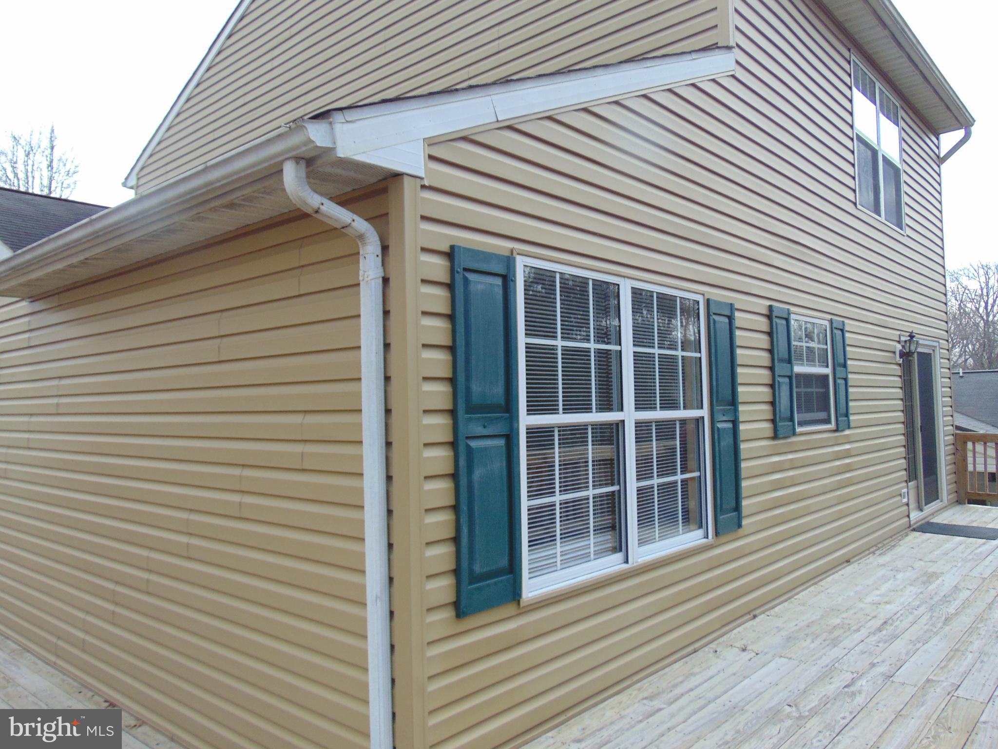 BELNECK SQUARE - Residential