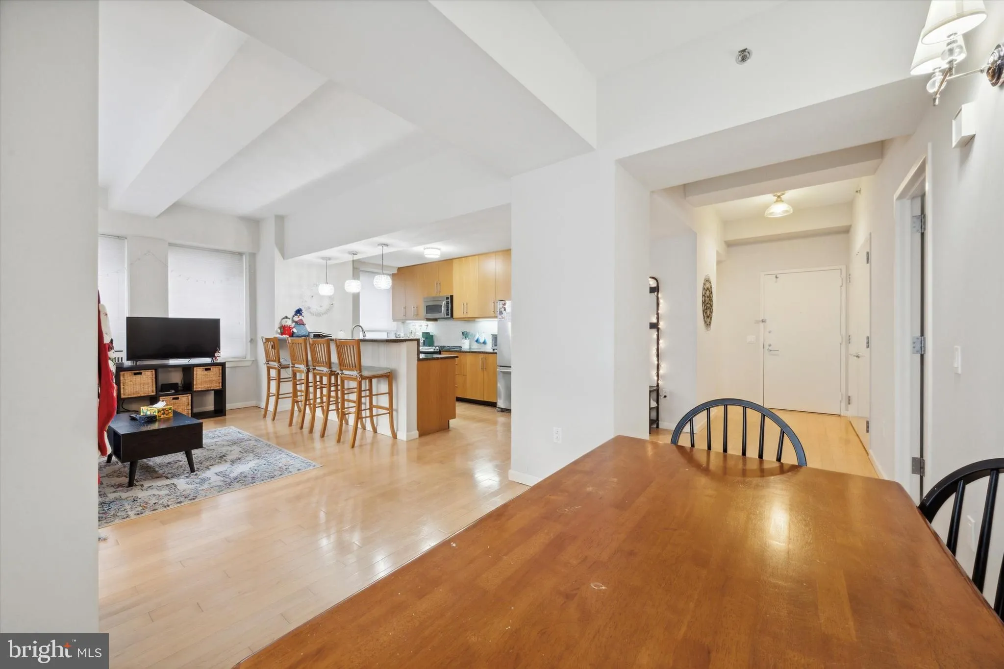 Philadelphia, Pennsylvania 19102, United States, 2 Bedrooms Bedrooms, ,2 BathroomsBathrooms,Residential,Active,1600