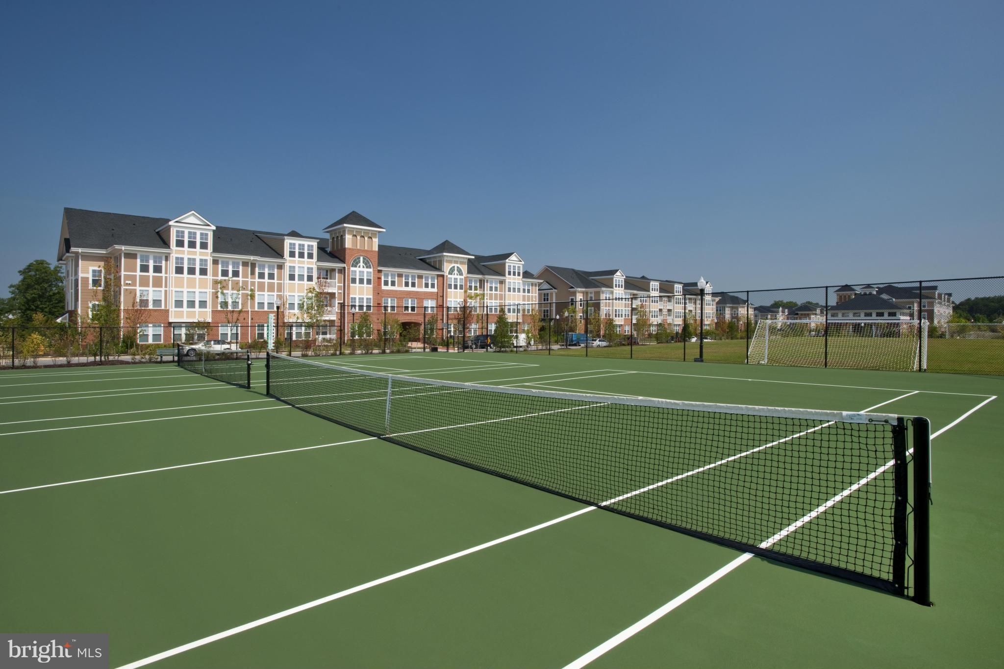 WESTCHESTER SQUARE - Residential