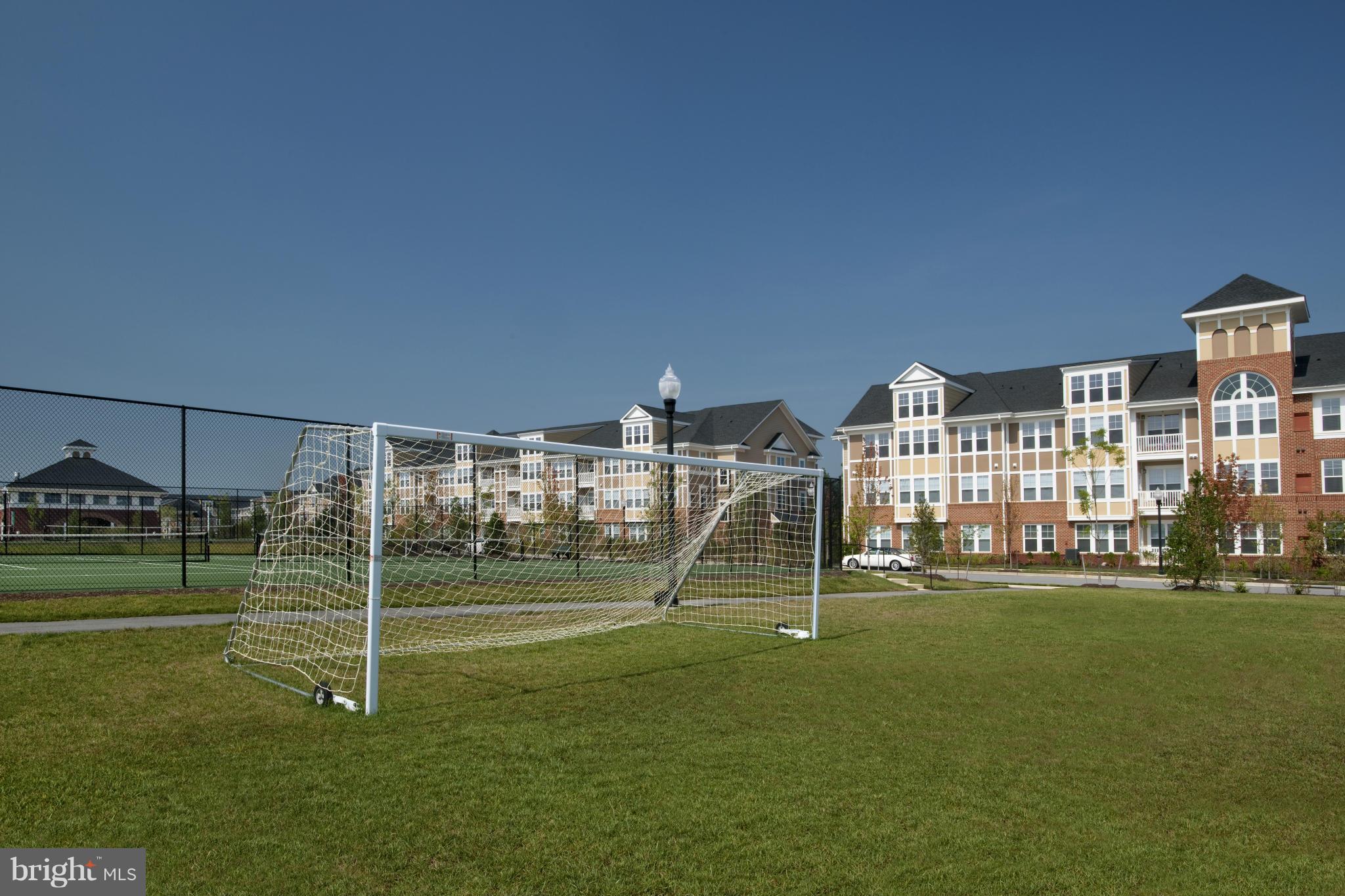 WESTCHESTER SQUARE - Residential