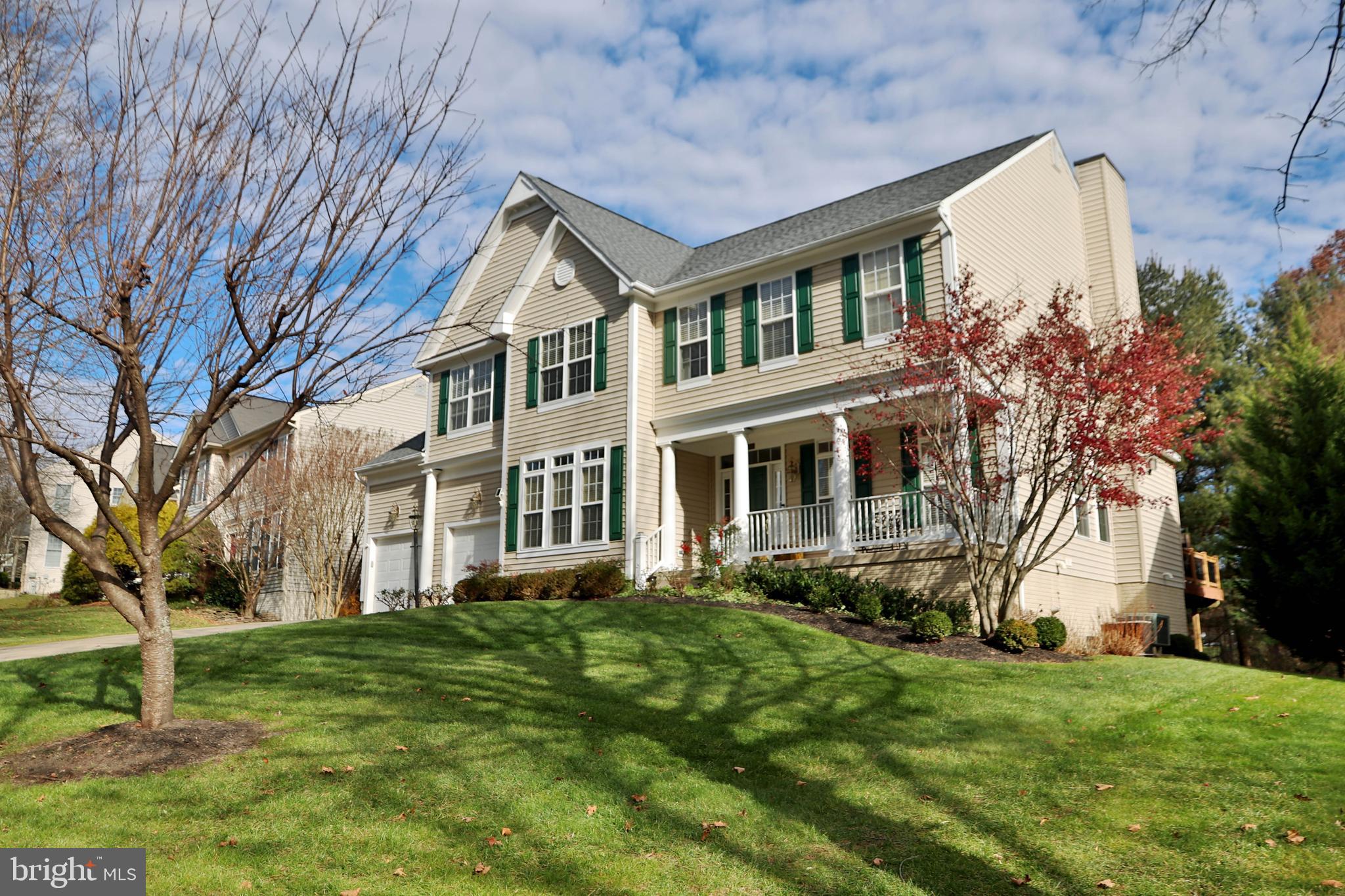 RIVER HILL - Residential