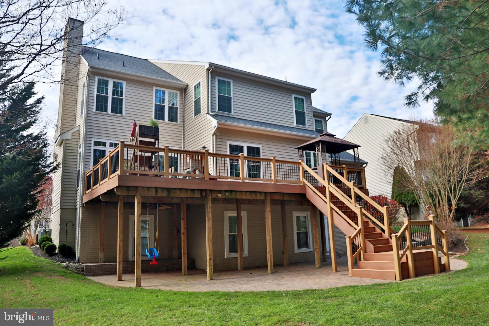 RIVER HILL - Residential