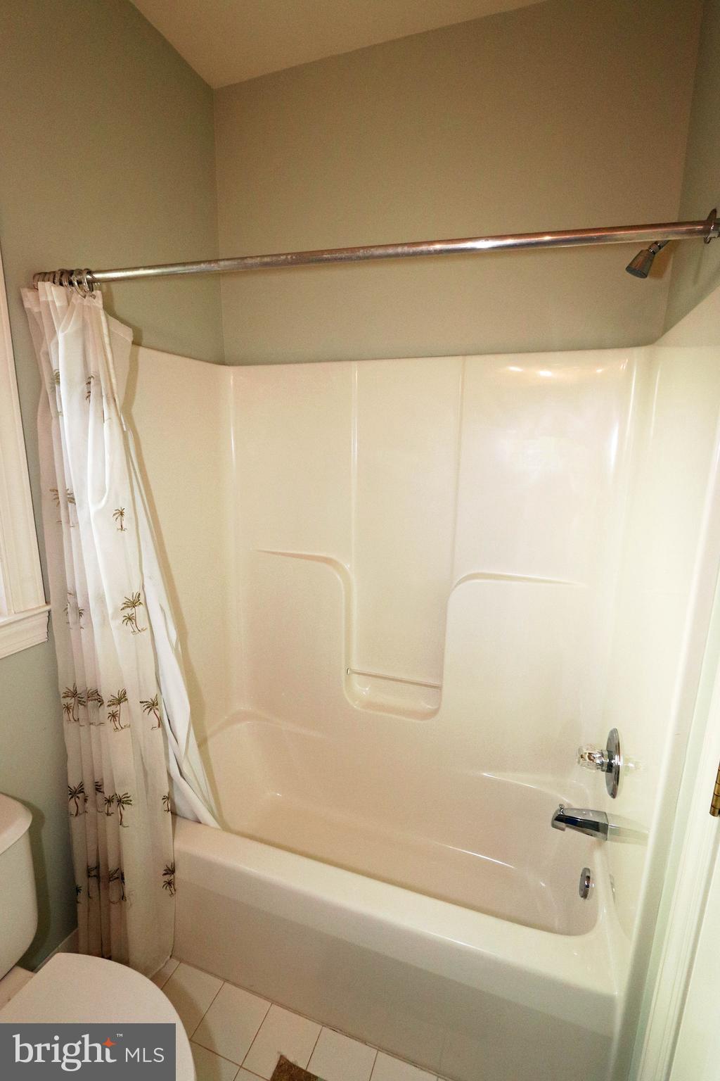 RIVER HILL - Residential