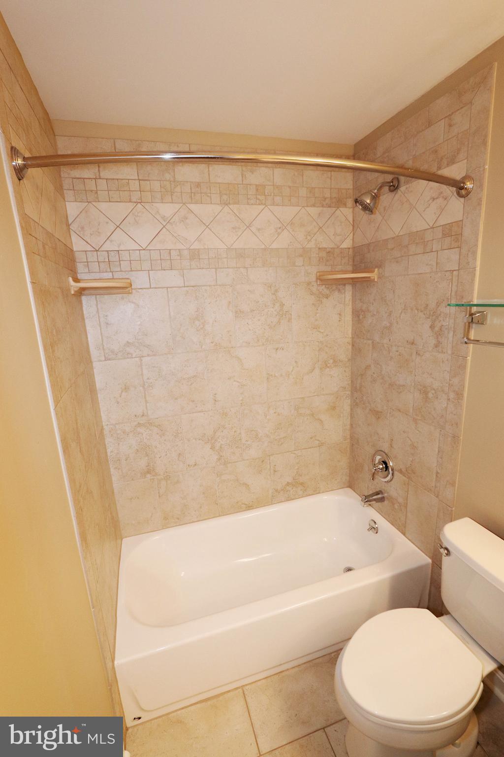 RIVER HILL - Residential