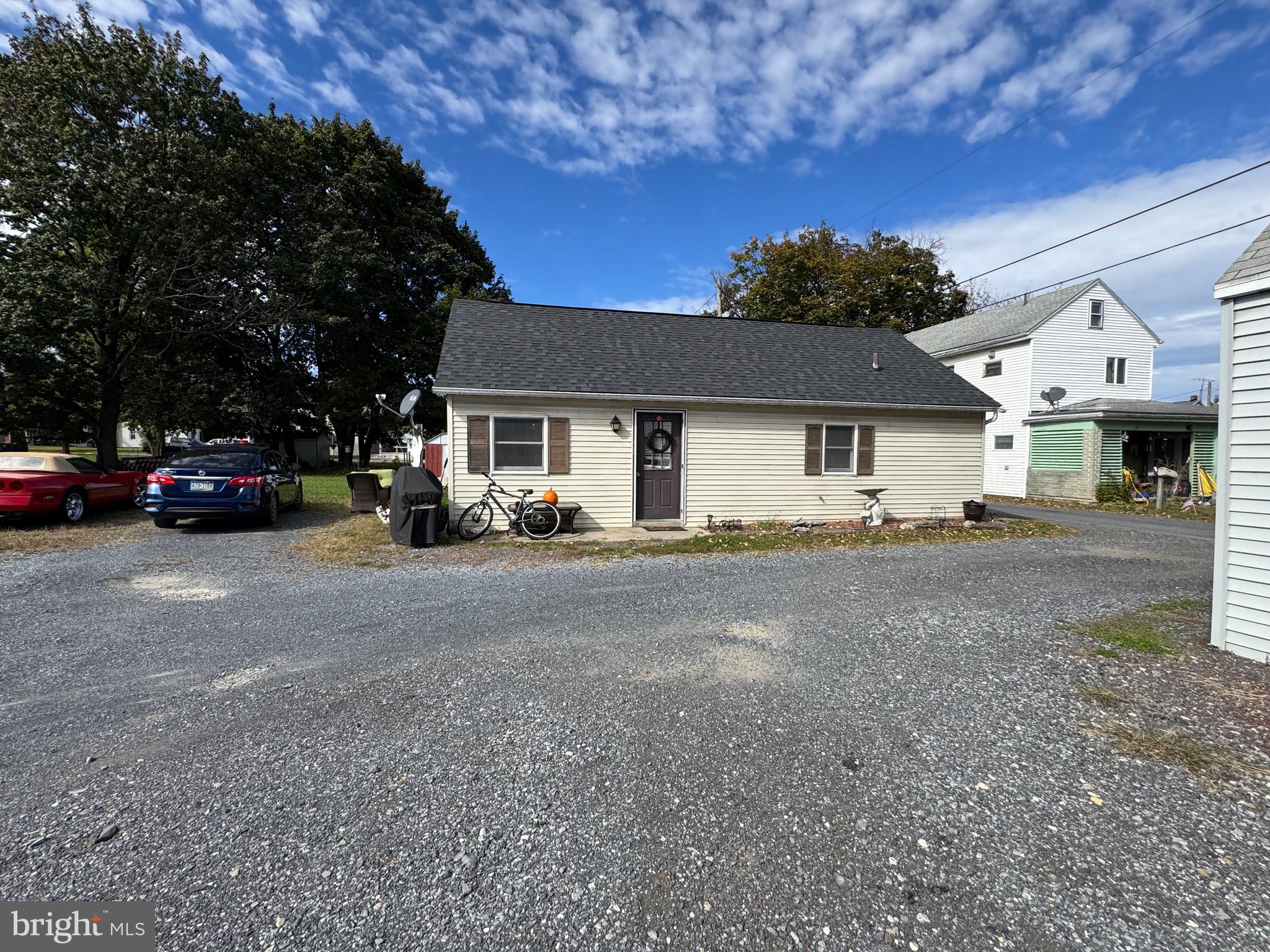19 W PENN AVENUE