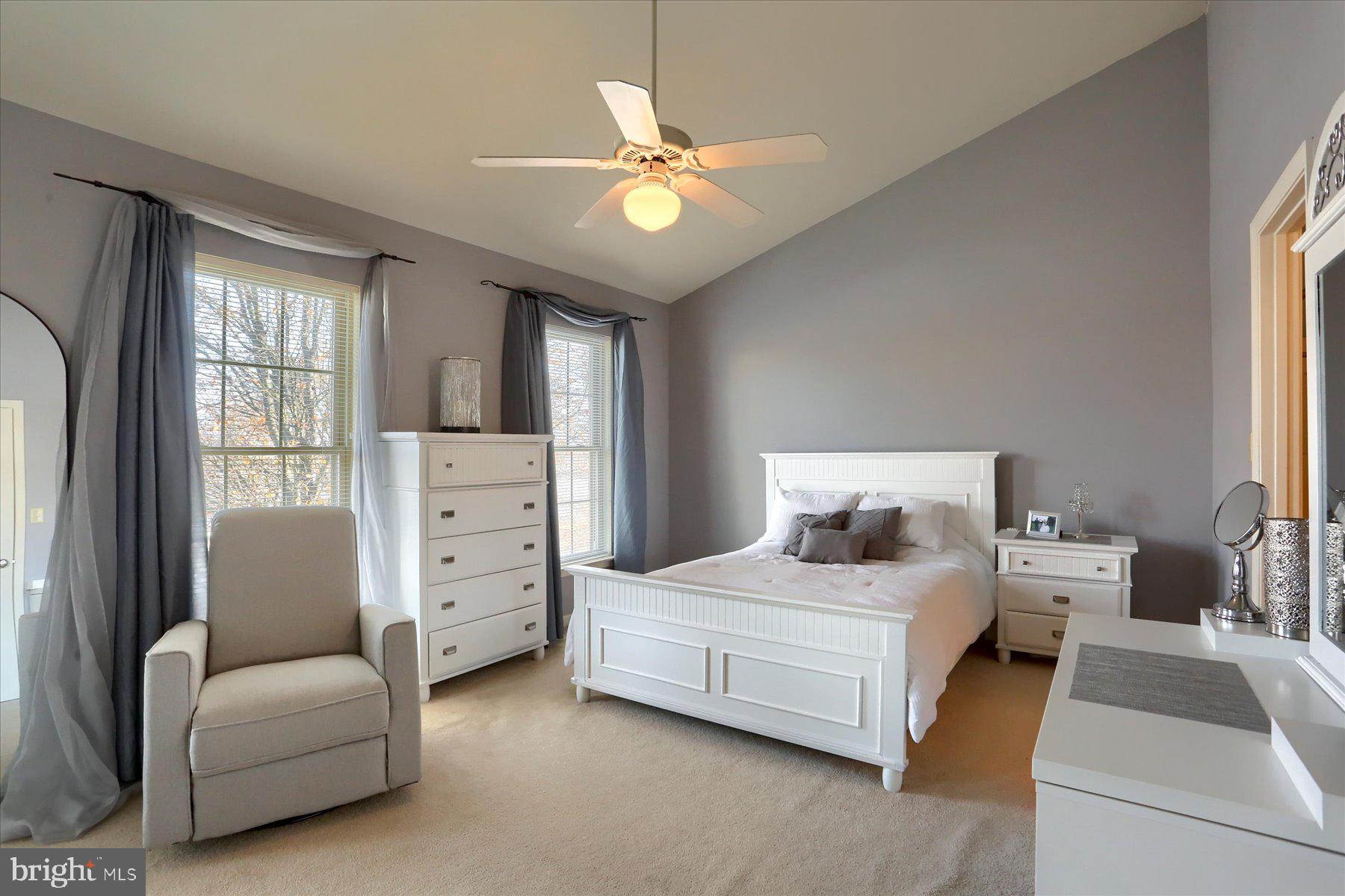 MELBOURNE PLACE - Residential