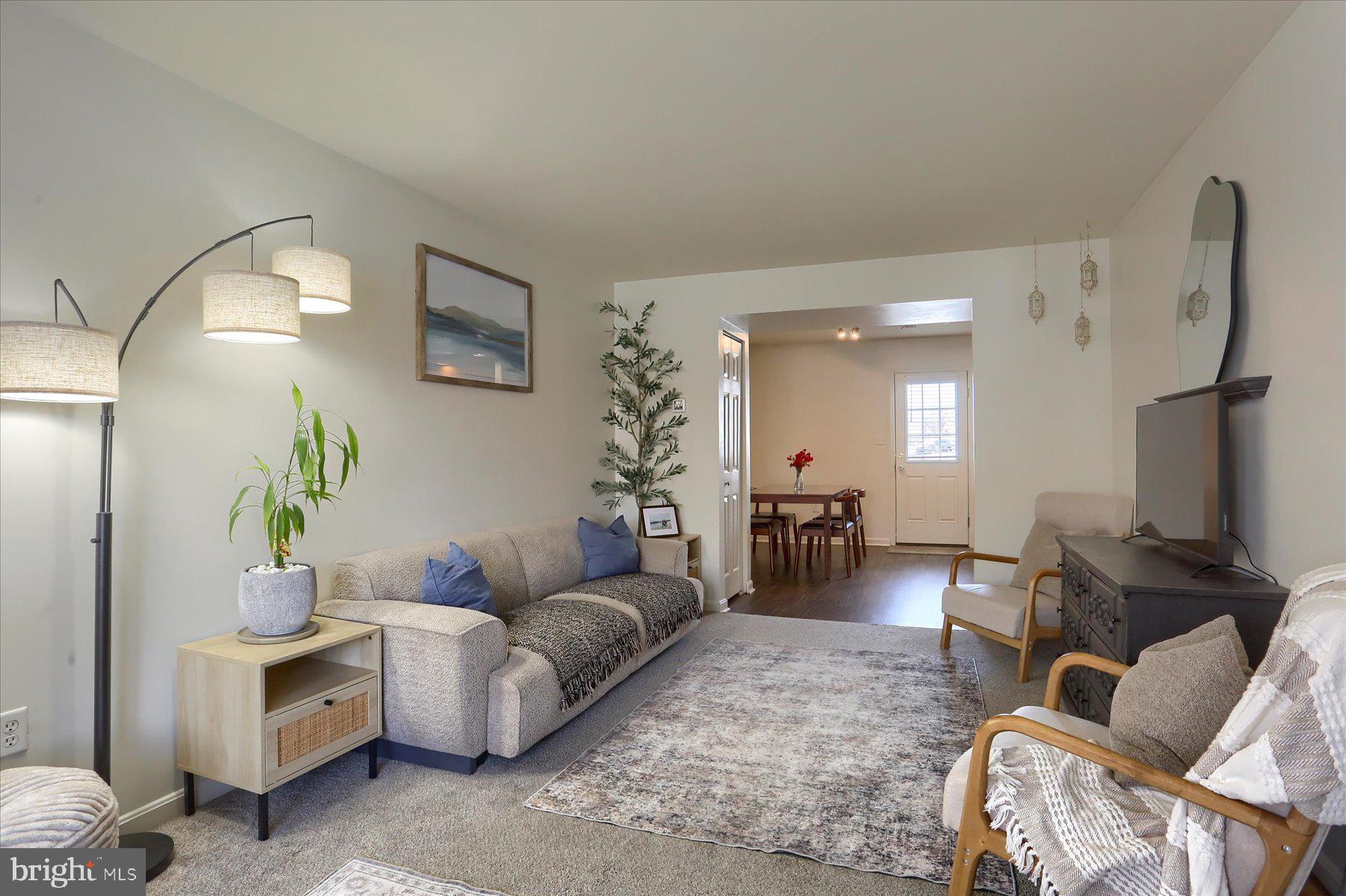 MELBOURNE PLACE - Residential