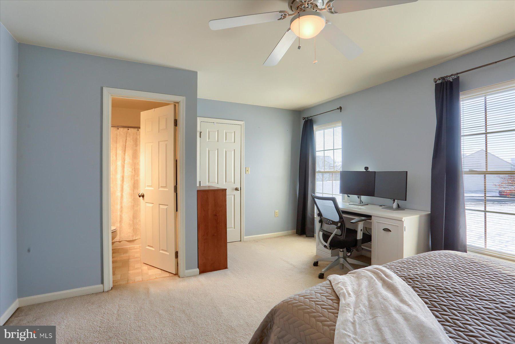 MELBOURNE PLACE - Residential