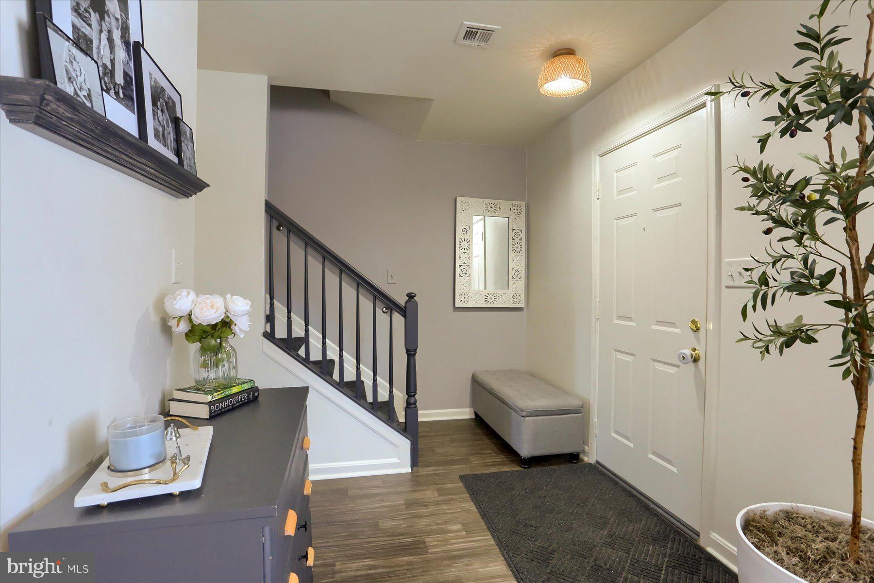 MELBOURNE PLACE - Residential