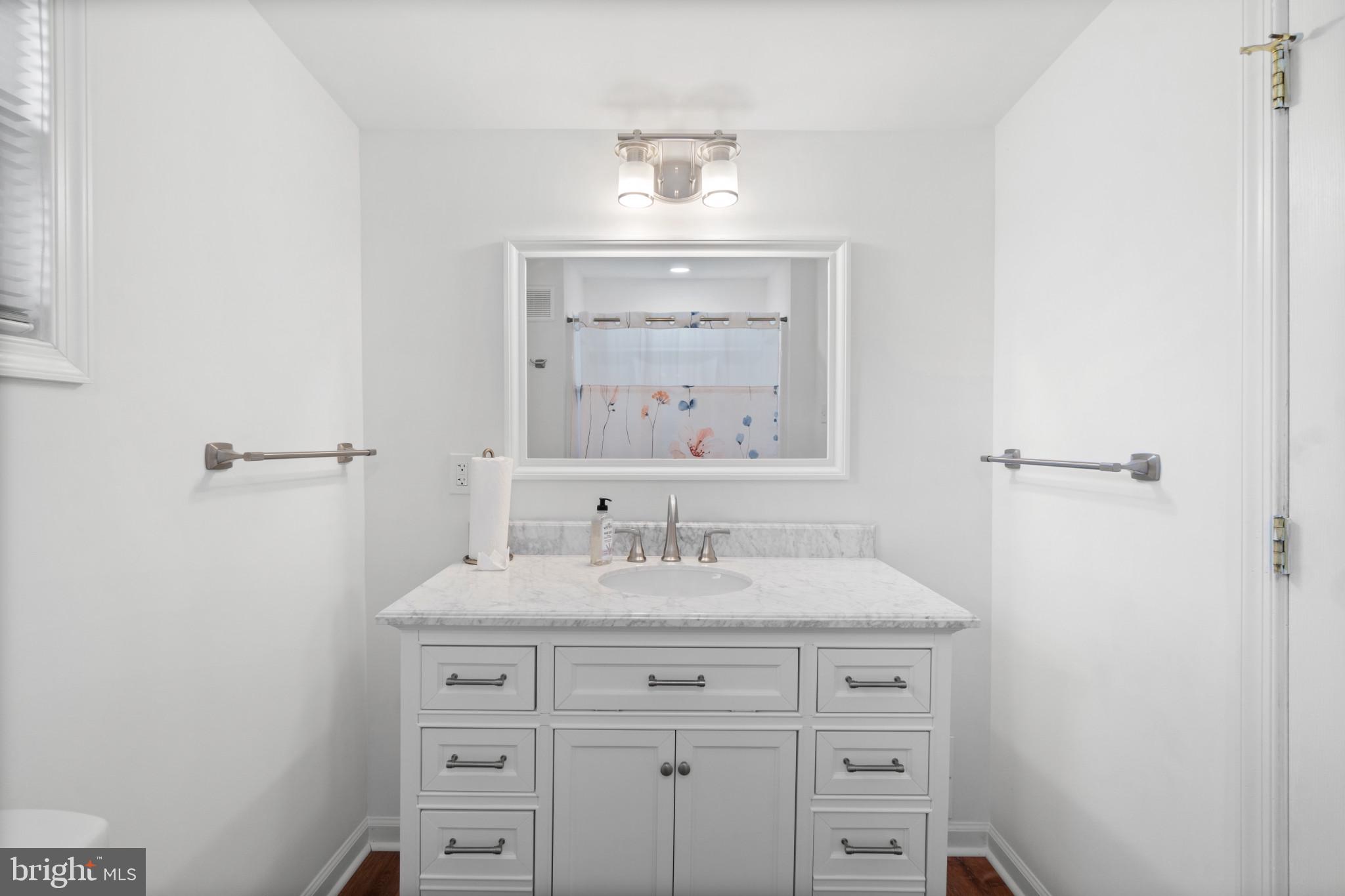 SYLVAN SHORES - Residential