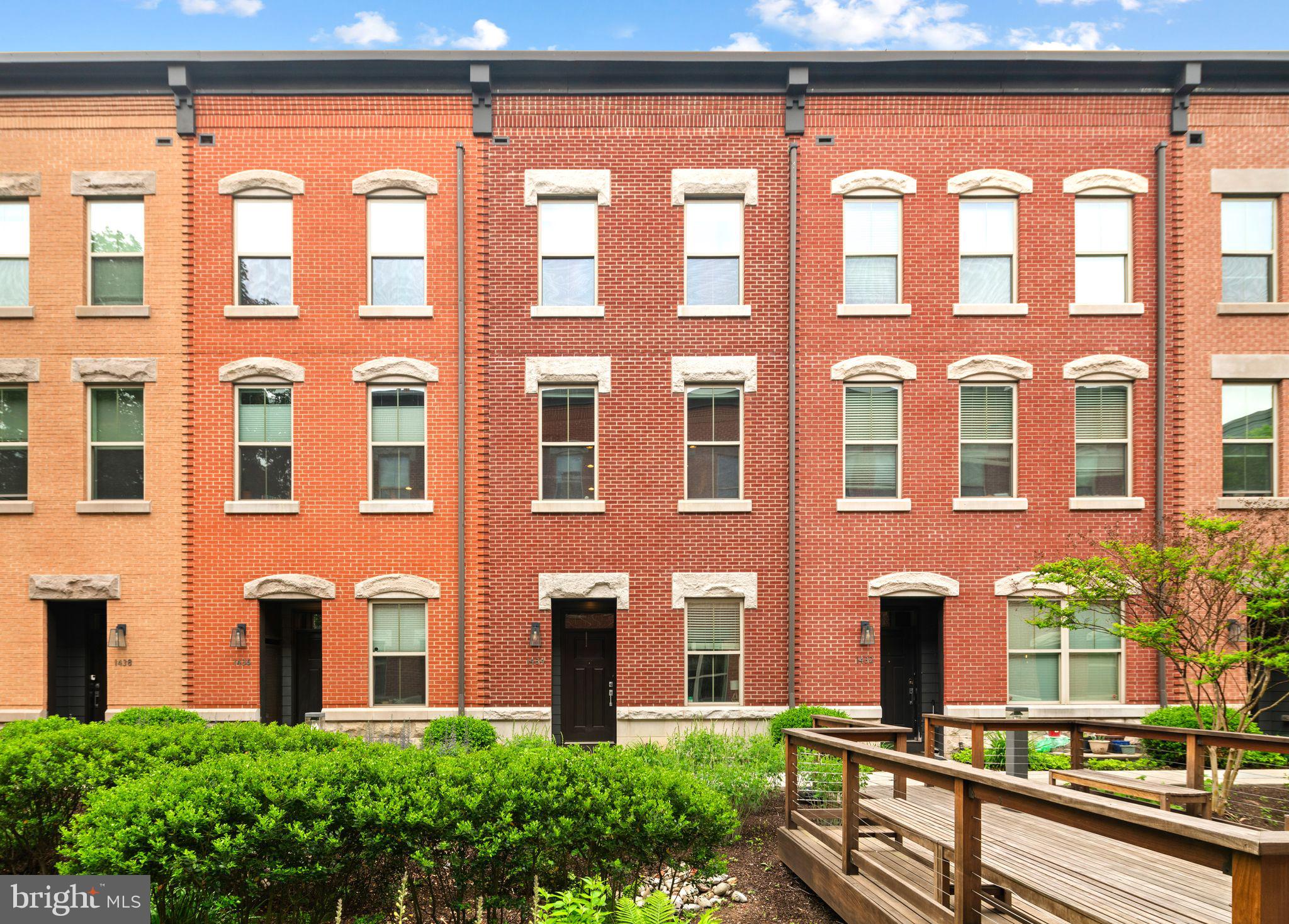 DICKINSON NARROWS - Residential