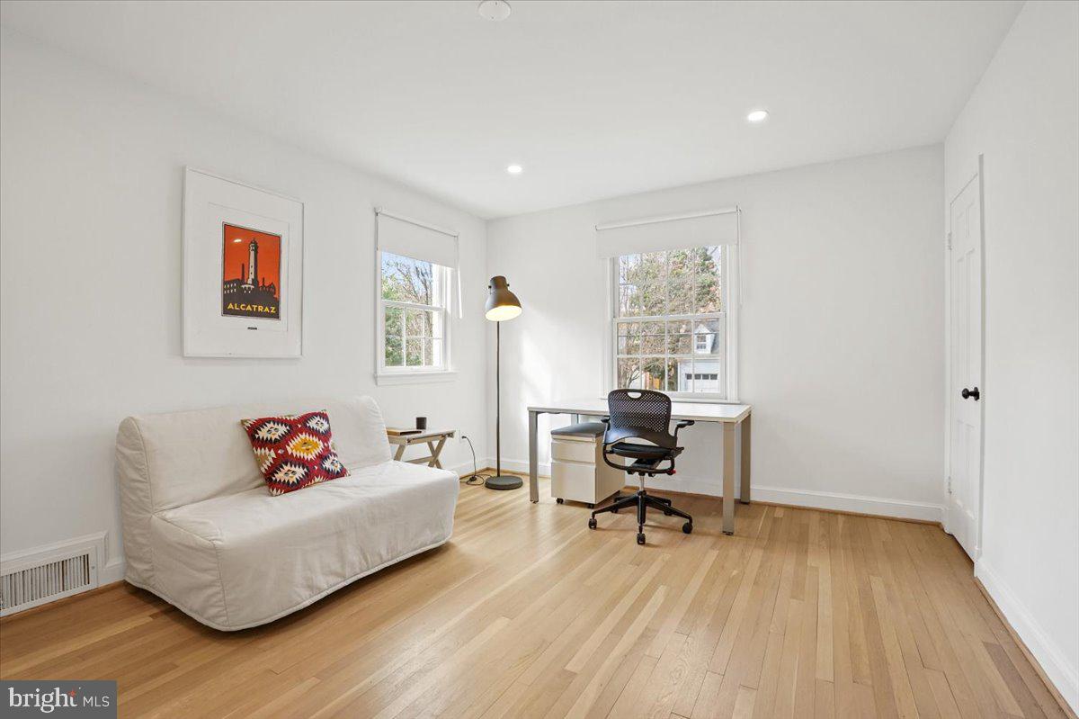 SPRINGFIELD - Residential