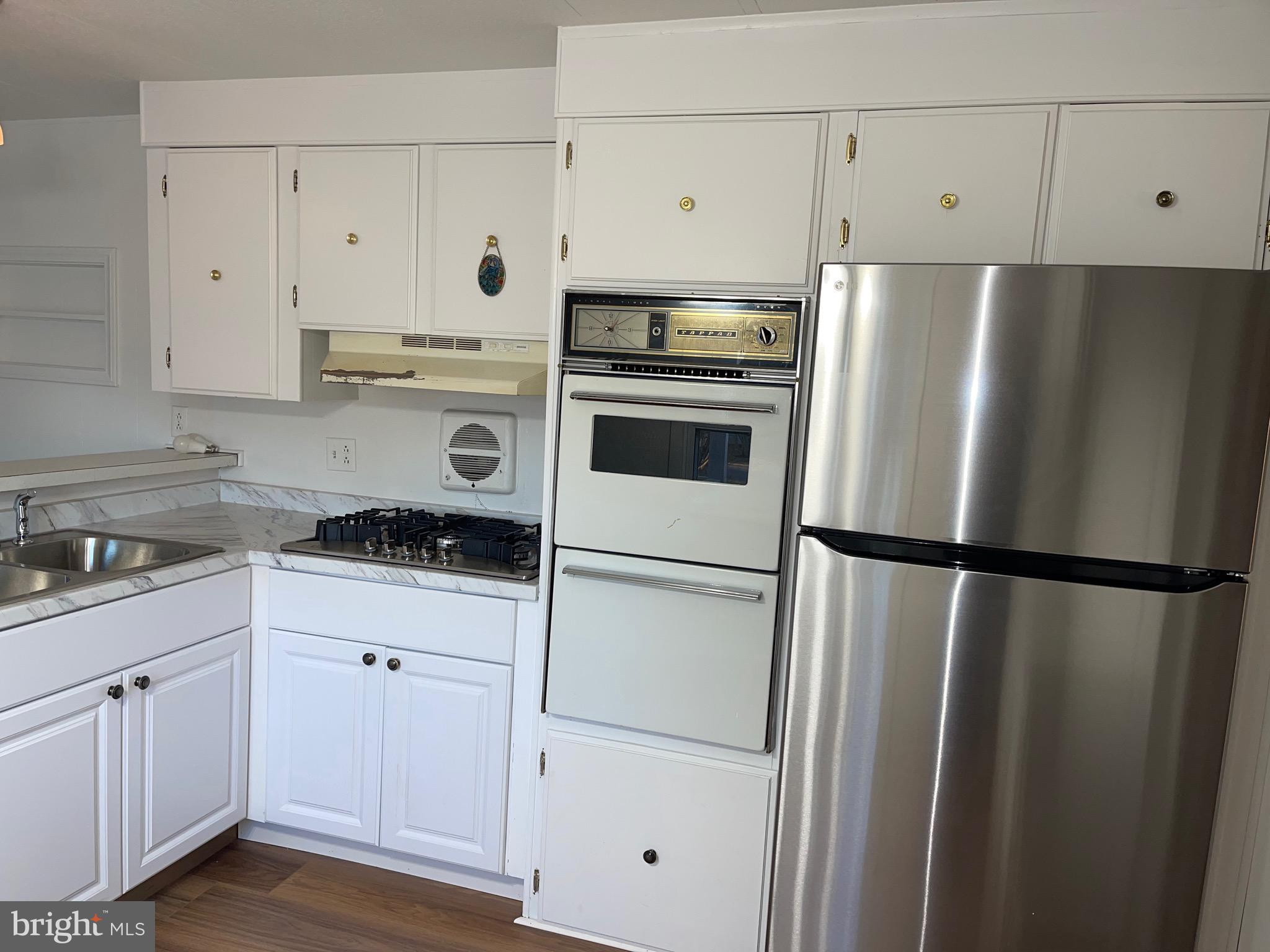 BANKS ACRES - Residential