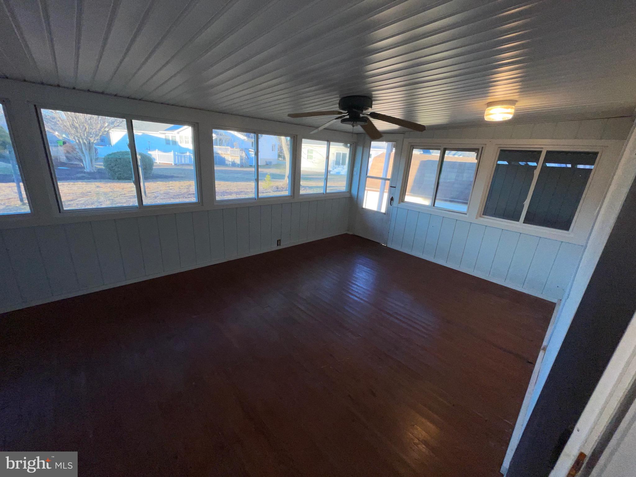 BANKS ACRES - Residential